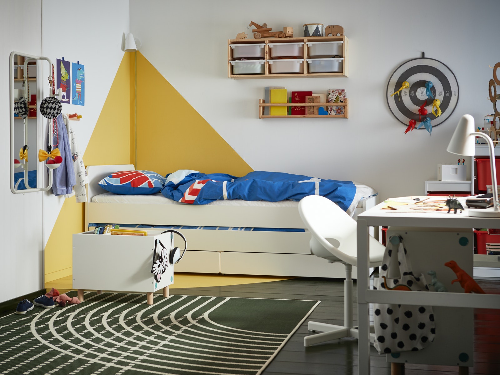 IKEA - A playful children's bedroom with plenty of clever storage