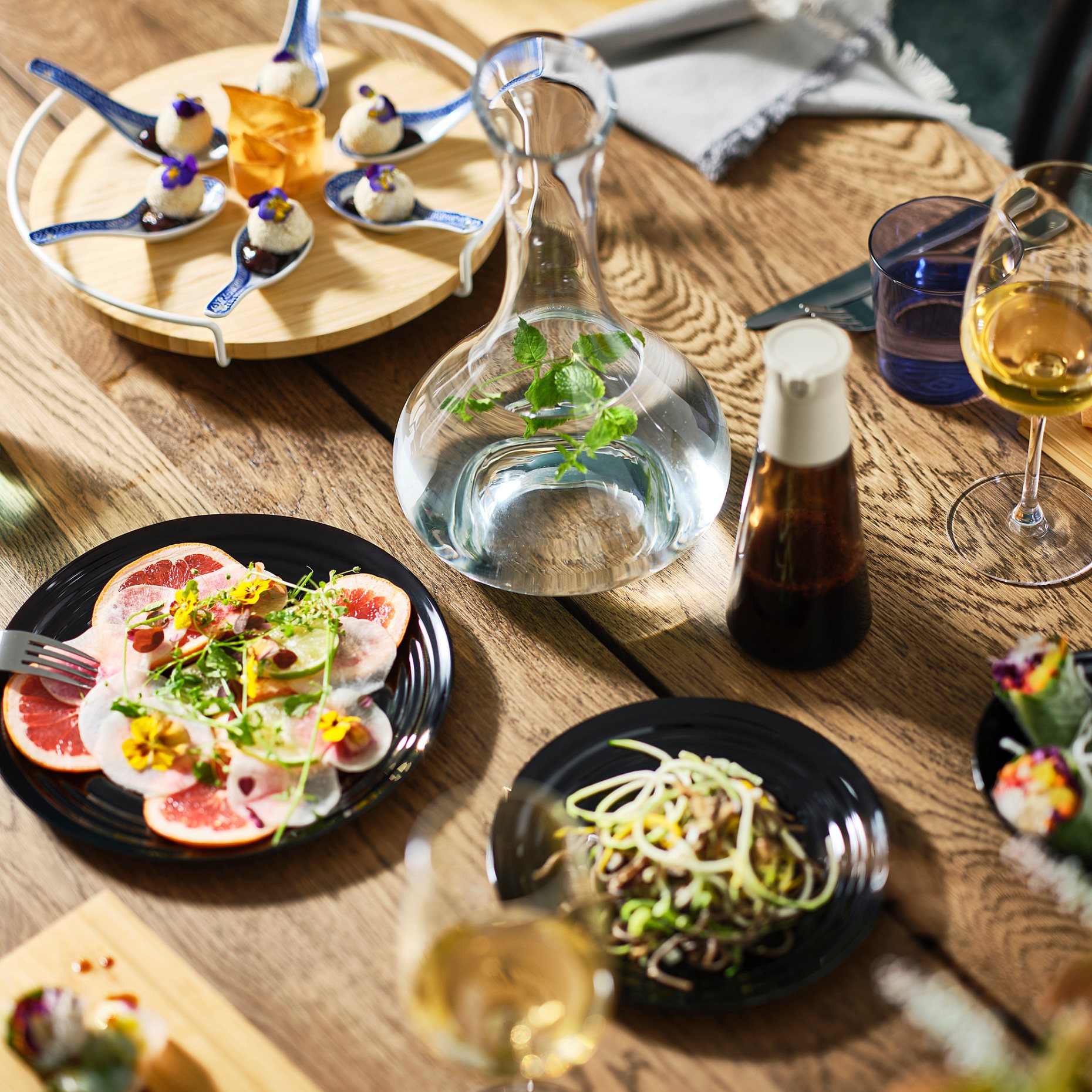 HALVTOM, μπουκάλι με στόμιο σερβιρίσματος/γυαλί, 19 cm, 005.234.62