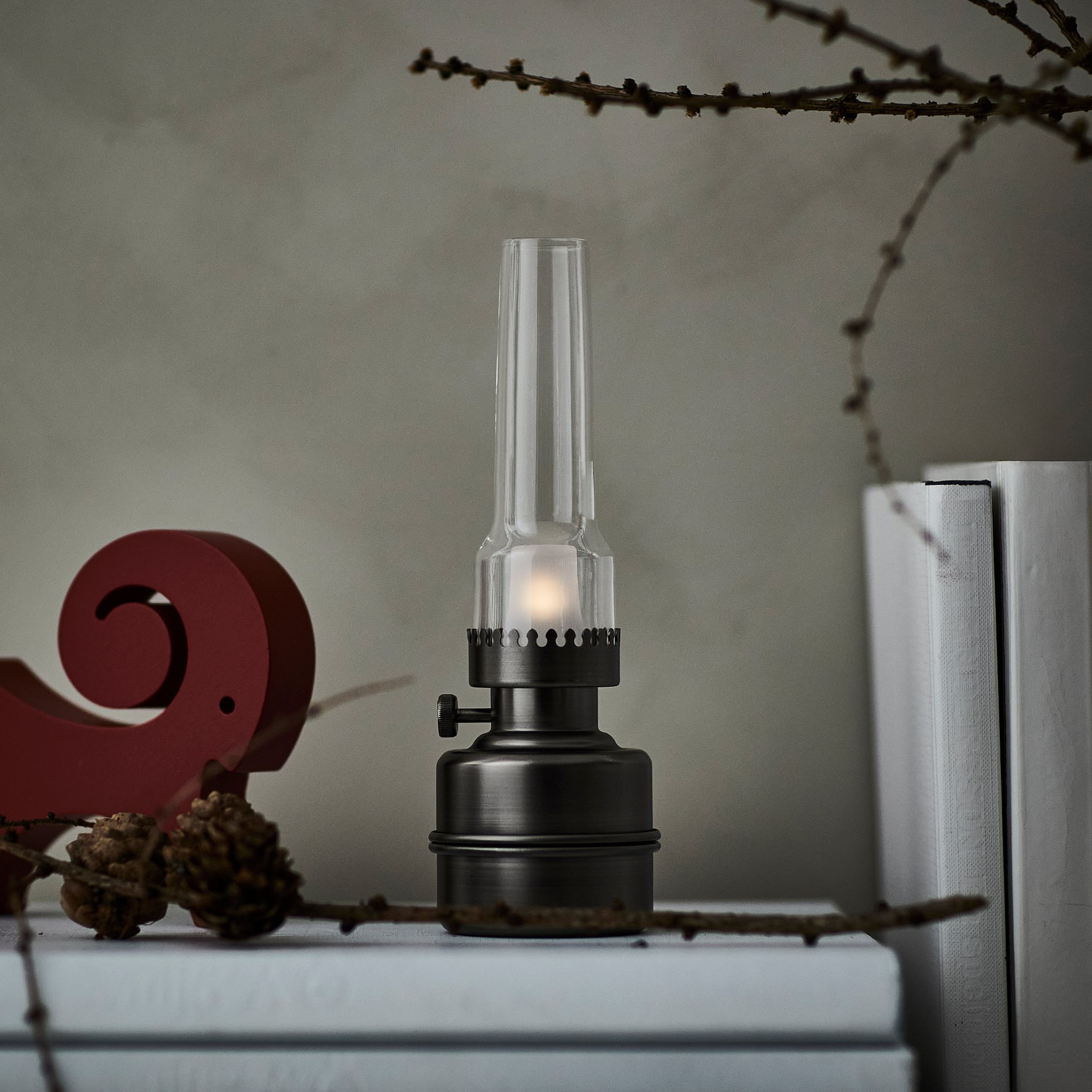 STRÅLA, decorative table lamp with built in LED light source, battery-operated, 19 cm, 006.065.46