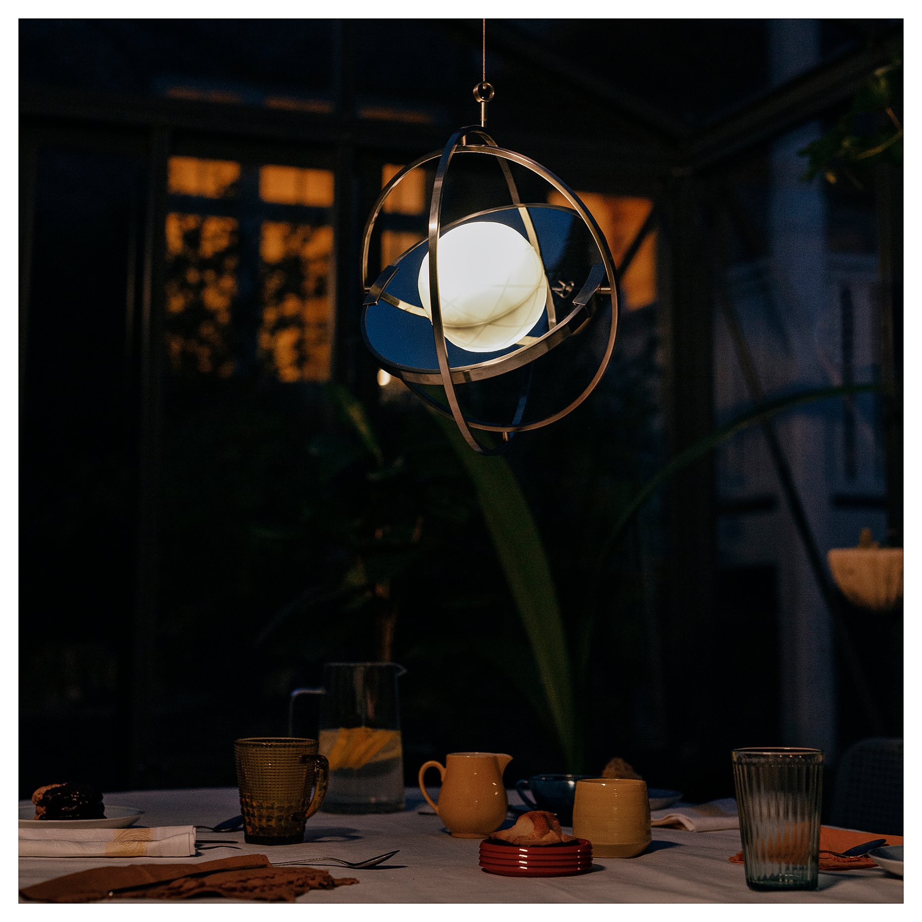 SAMMANLÄNKAD, ηλιακό επιτραπέζιο φωτιστικό με ενσωματωμένο φωτισμό LED, 105.150.89