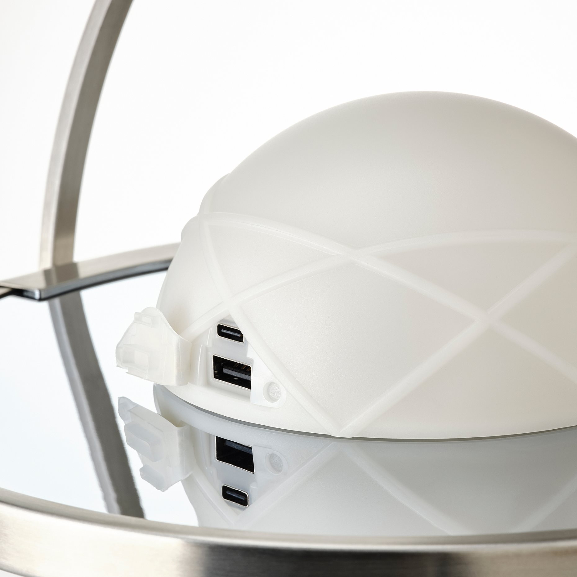 SAMMANLÄNKAD, ηλιακό επιτραπέζιο φωτιστικό με ενσωματωμένο φωτισμό LED, 105.150.89