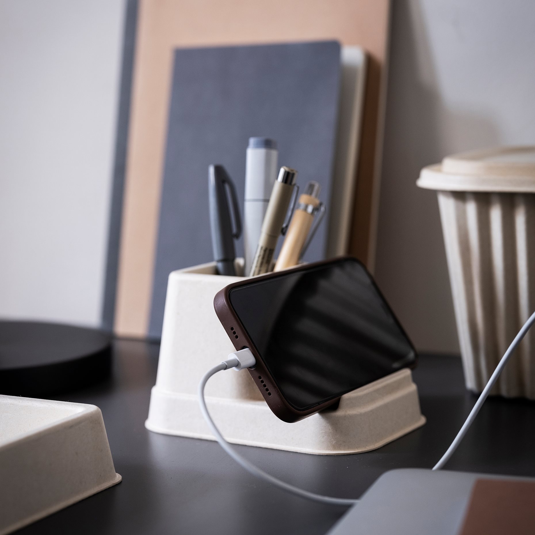 HONSNAT, holder for mobile phone, 105.648.95