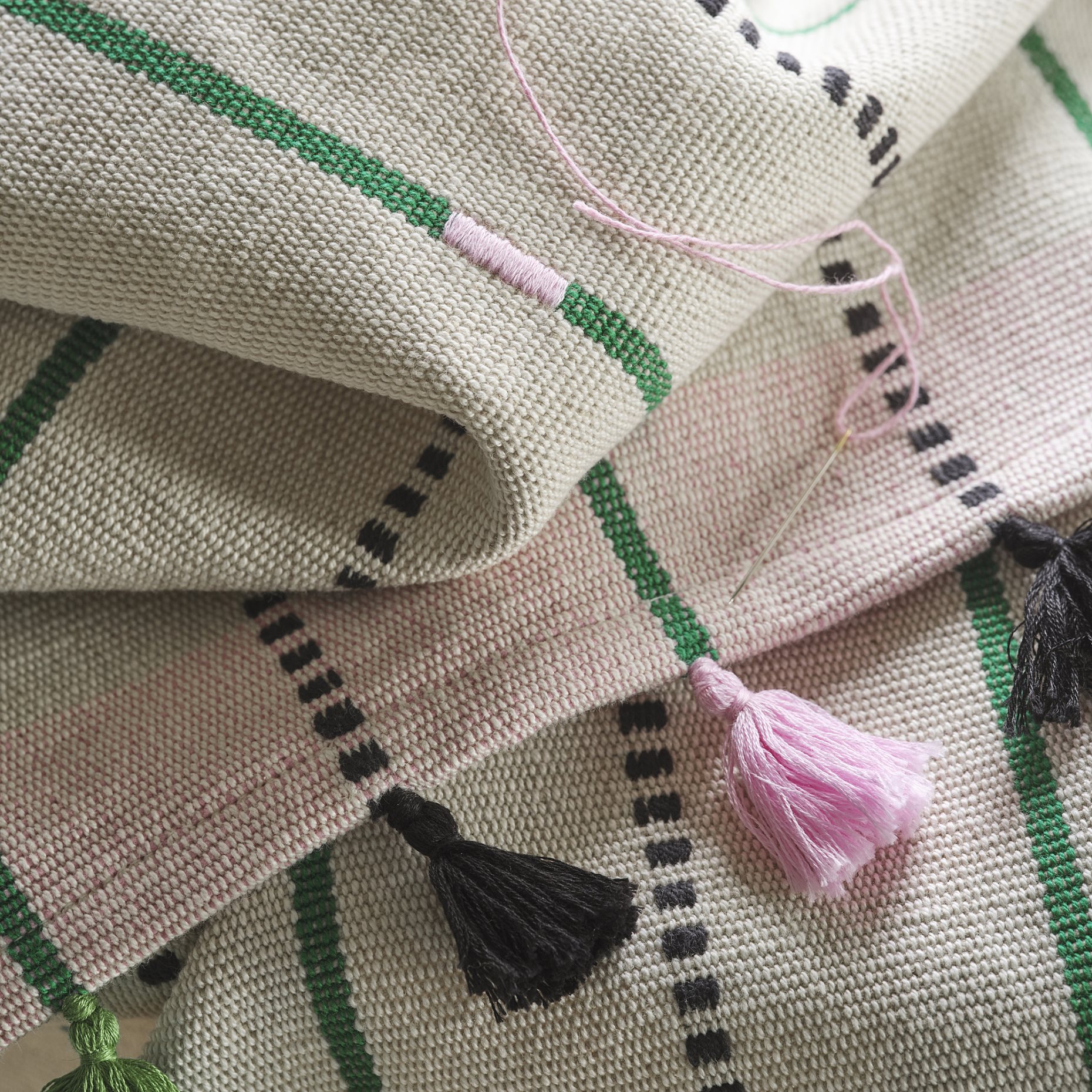 MÄVINN, table-runner, 35x130 cm, 106.009.16