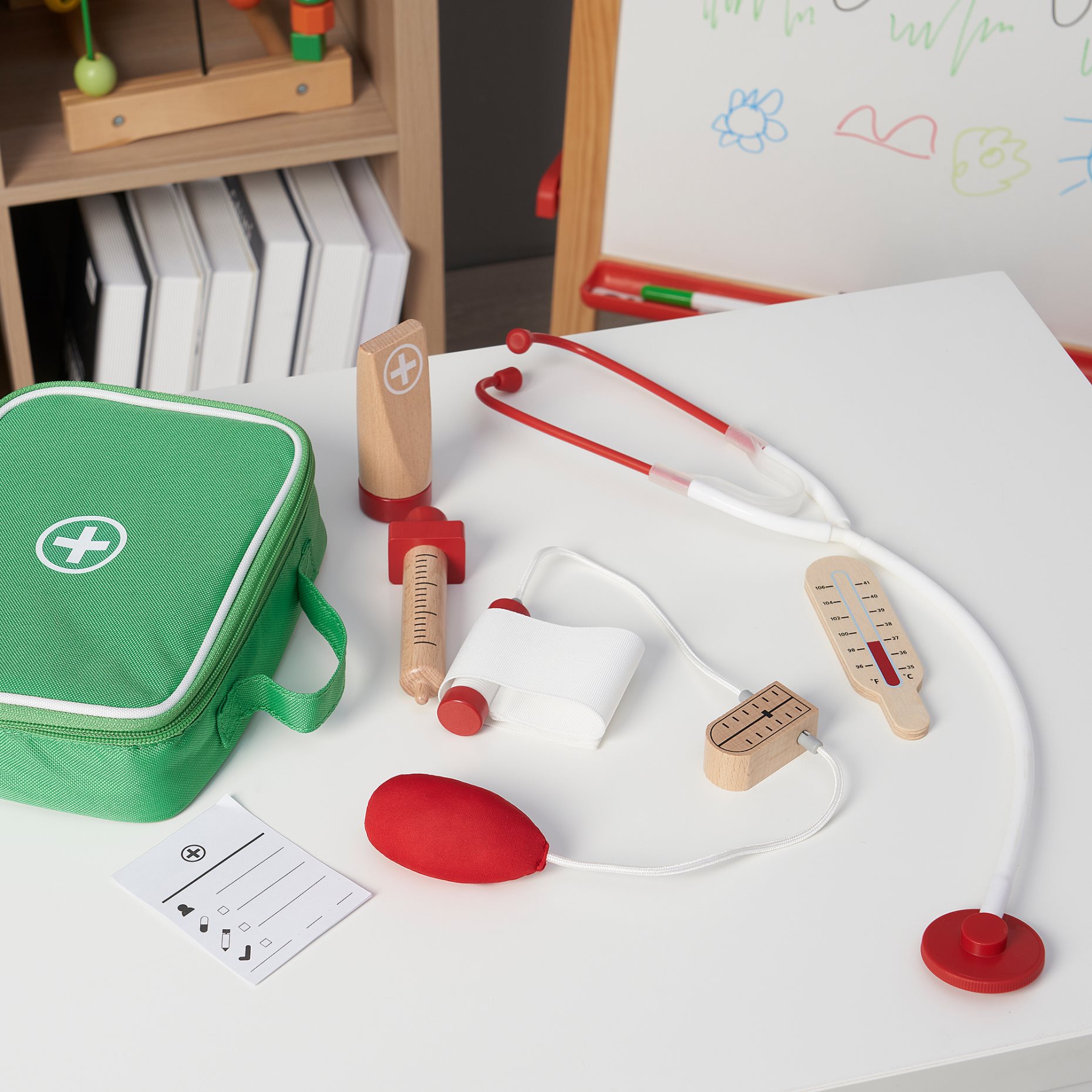 BARKBORRE, 7-piece toy doctor’s set, 205.396.26