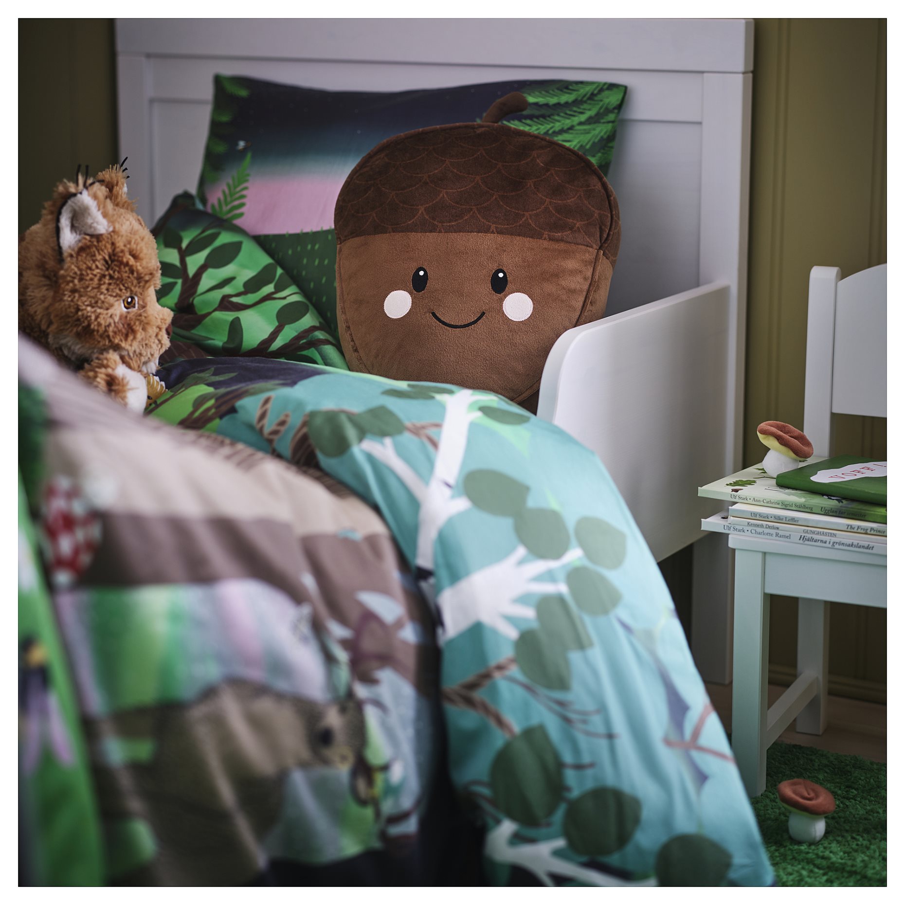 SKOGSDUVA, cushion with pocket/acorn shaped, 32x37 cm, 205.767.70