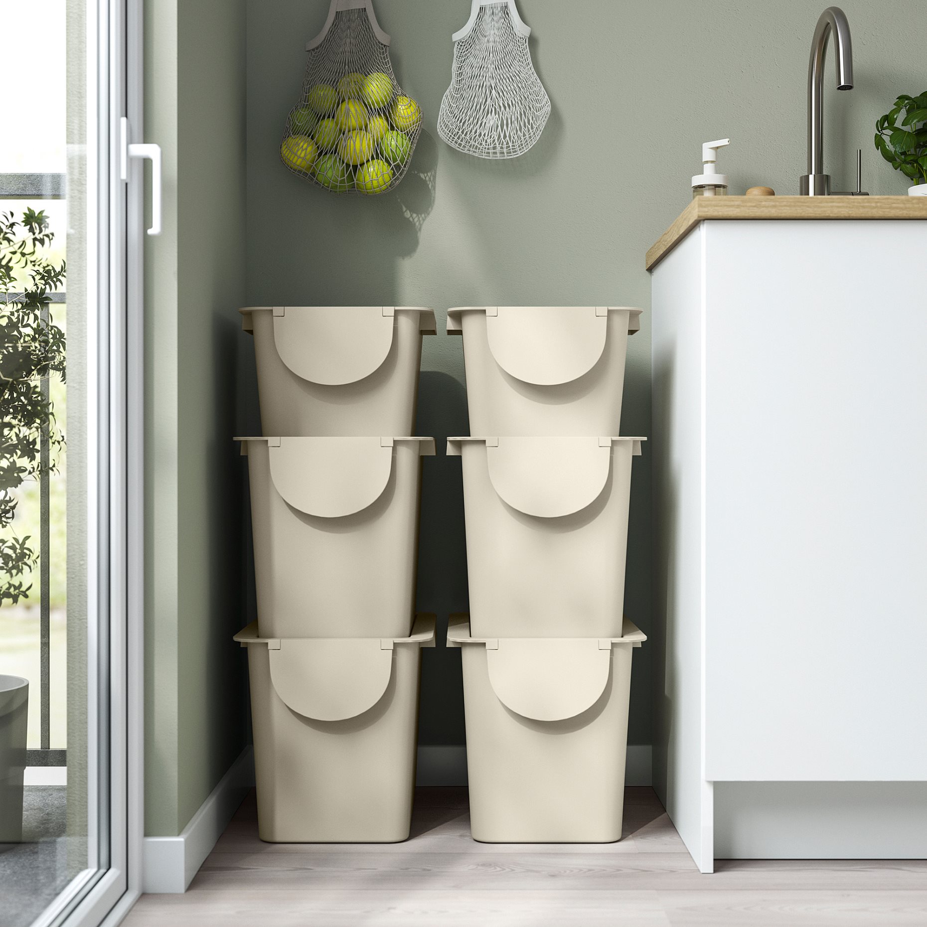 TRÖSKNING, bin with lid, 12 l, 206.101.75