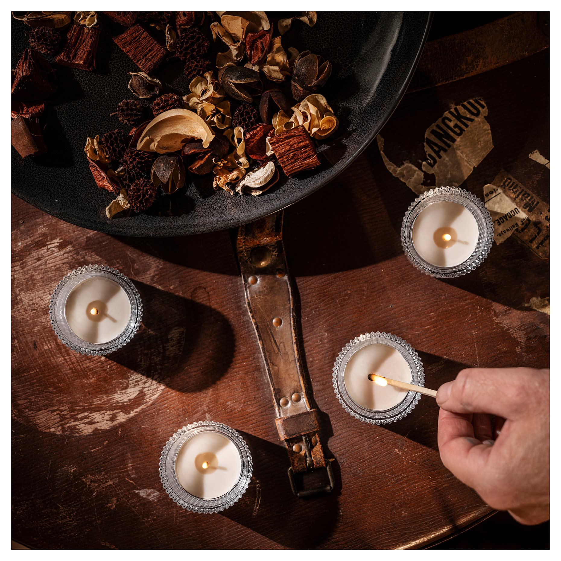 GLANSLIND, scented tealight/smoky vanilla/30 pack, 3.5 hr, 305.528.15