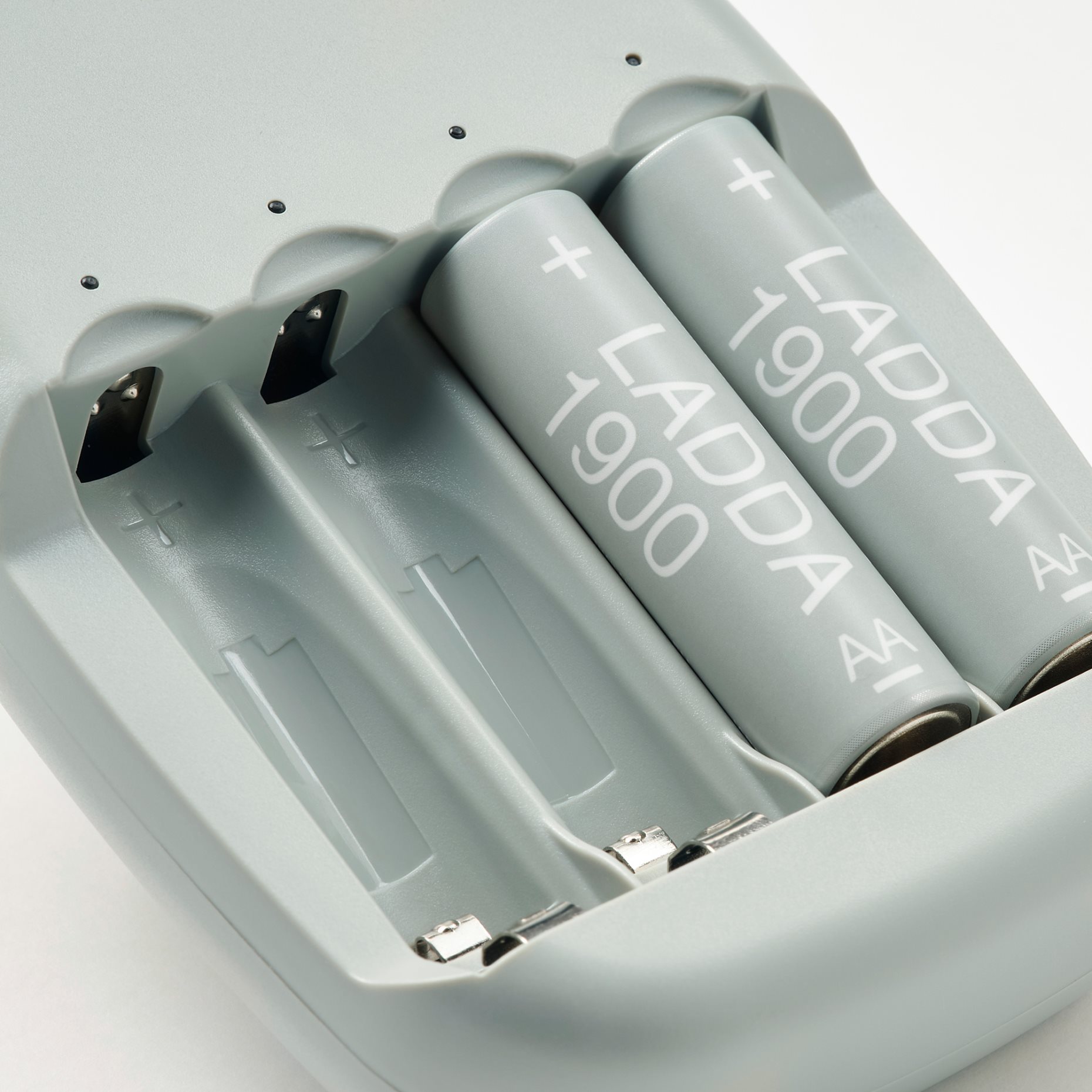 STENKOL/LADDA, battery charger and 4 batteries, 494.196.33