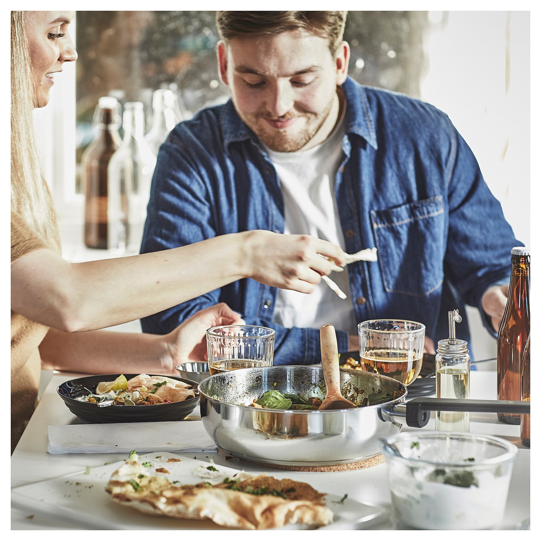 MIDDAGSMAT, τηγάνι σωταρίσματος με καπάκι, 24 cm, 505.452.25