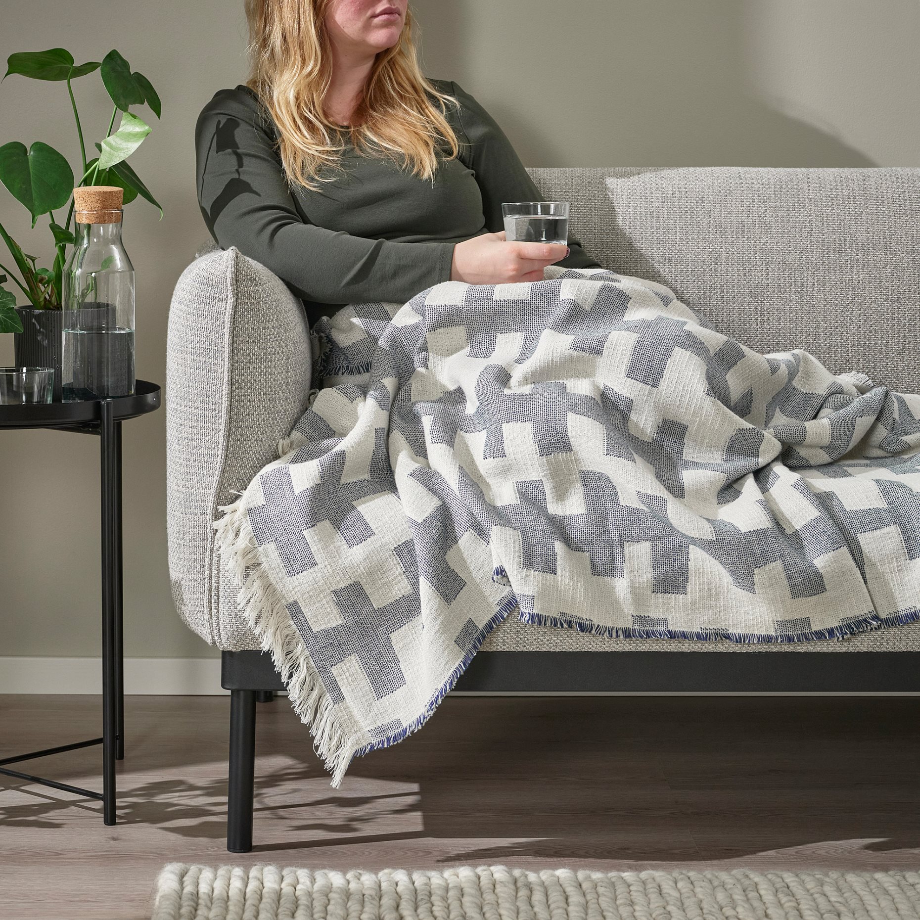 SLÅNSPINNMAL, throw, 130x170 cm, 505.542.10