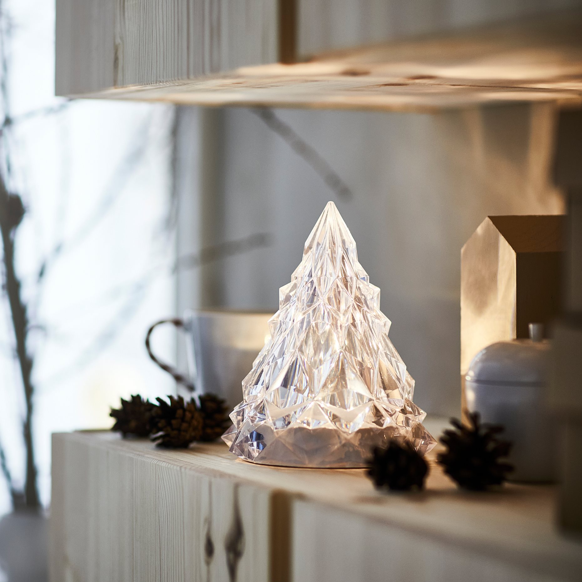 VINTERFINT, decoration with built in LED light source/battery-operated, 16 cm, 506.085.81