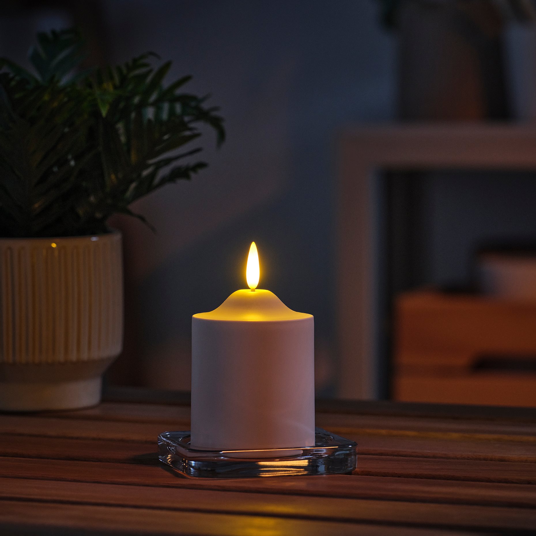SMÅLOM, pillar candle with built in LED light source/battery-operated , 9 cm, 506.115.93