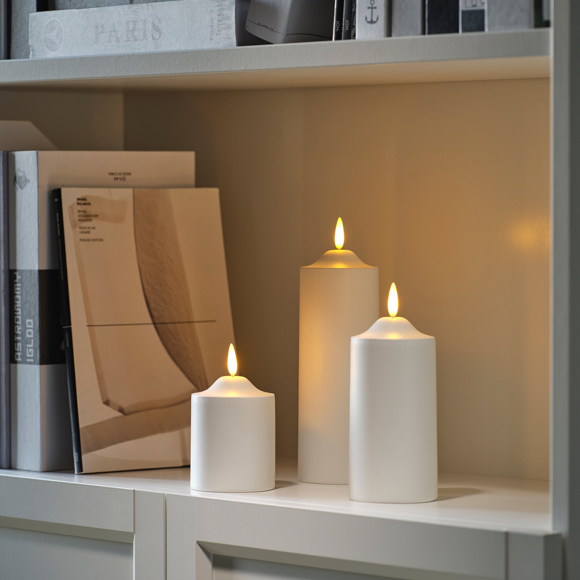 SMÅLOM, pillar candle with built in LED light source/battery-operated , 9 cm, 506.115.93