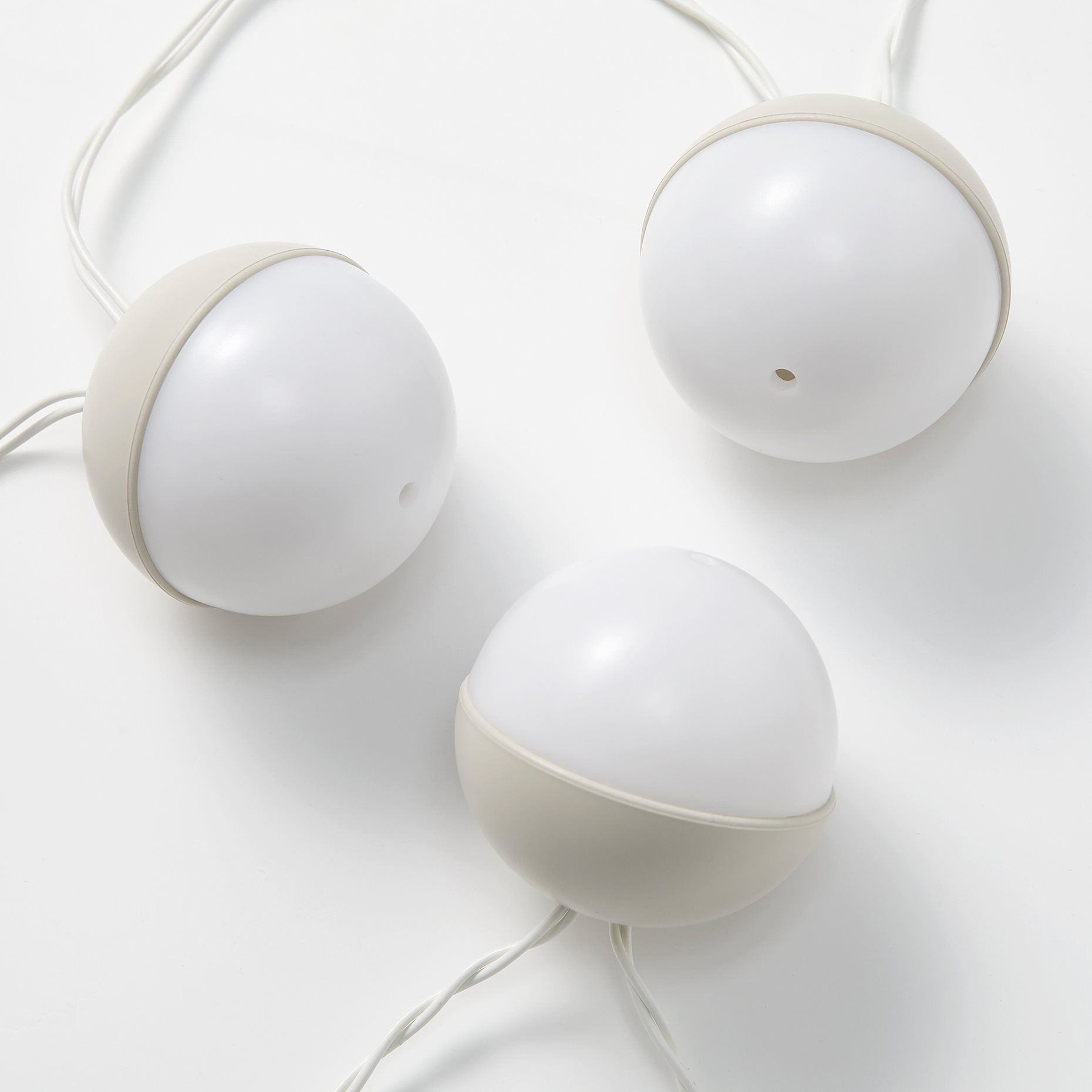 SOLVINDEN, solar-powered lighting chain with built-in LED light source/12 lights, 506.191.84