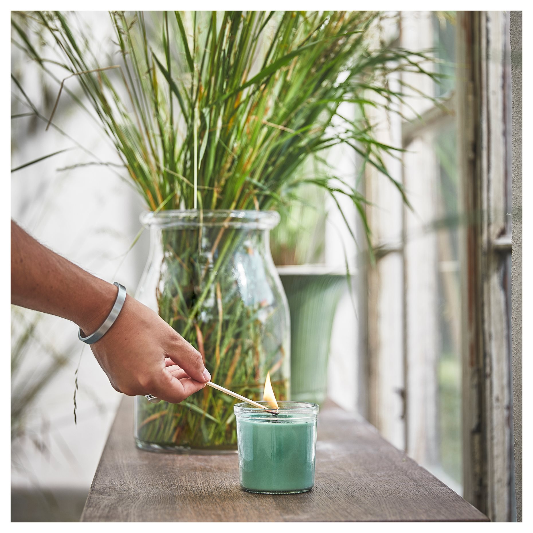 HEDERSAM, scented candle in glass/Fresh grass, 40 hr, 605.023.86