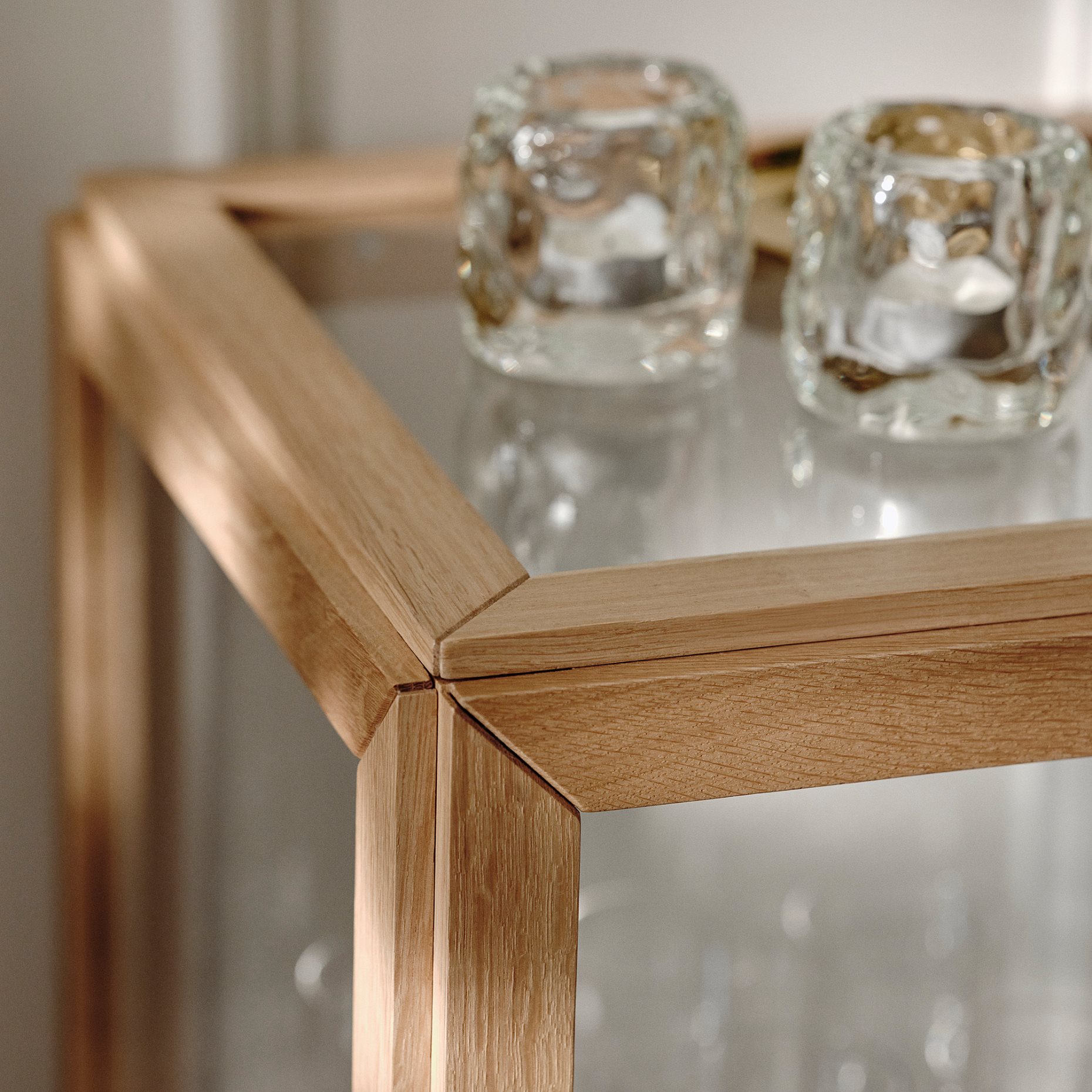 STOCKHOLM 2025, ντουλάπι βιτρίνα, 100x40x86 cm, 605.866.92