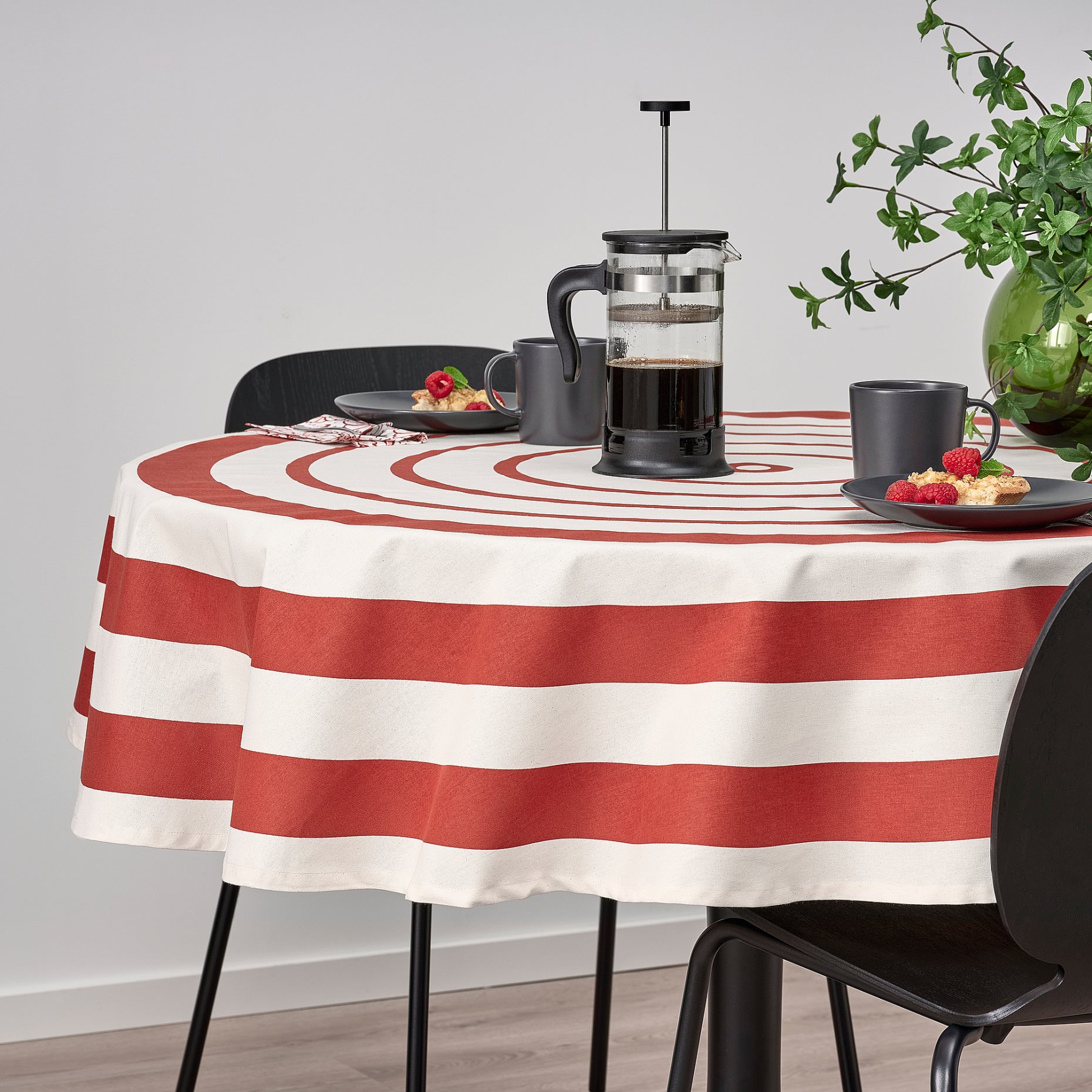 SOMMARFLÄDER, tablecloth patterned, 150 cm, 705.230.34