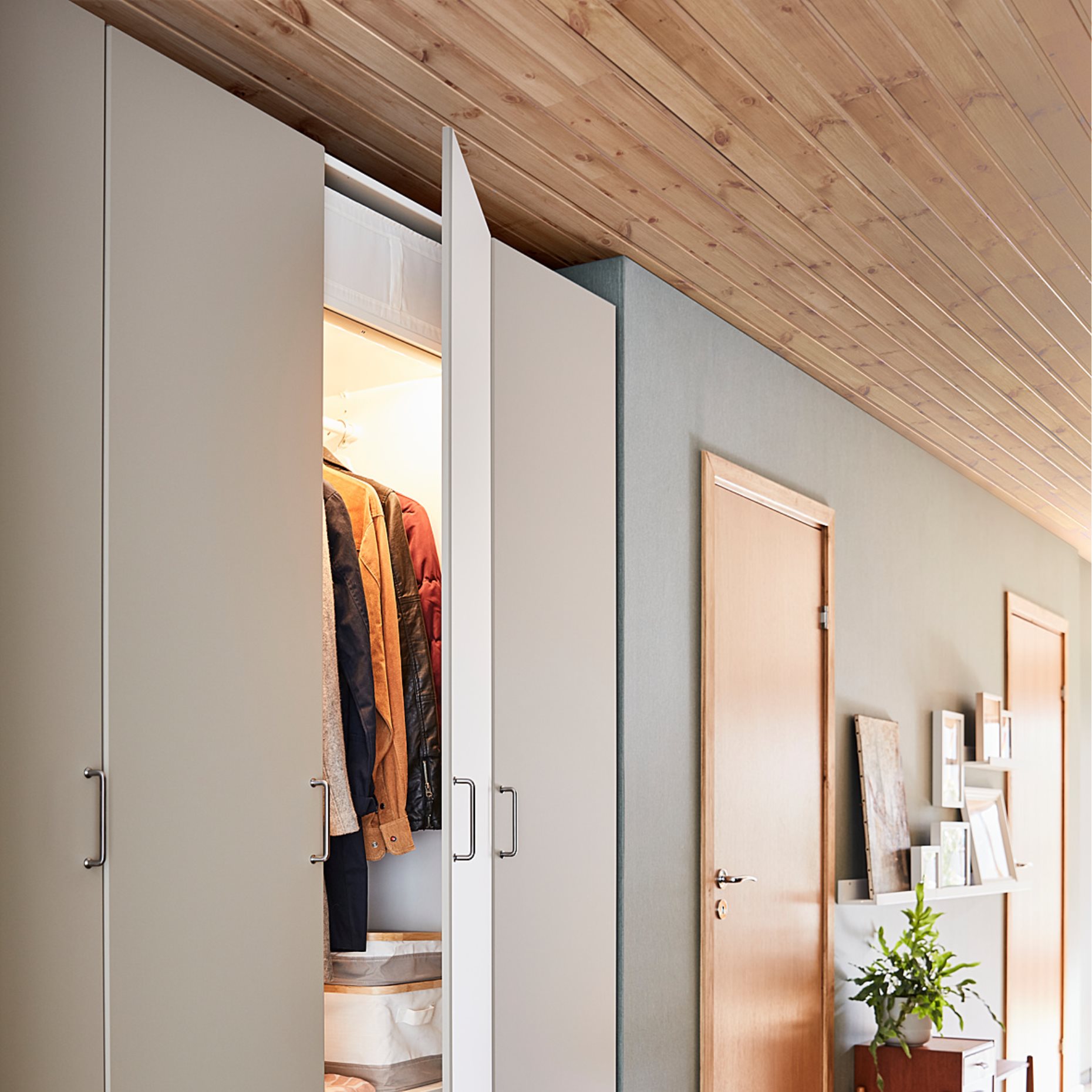 REINSVOLL, door with hinges,, 793.359.10