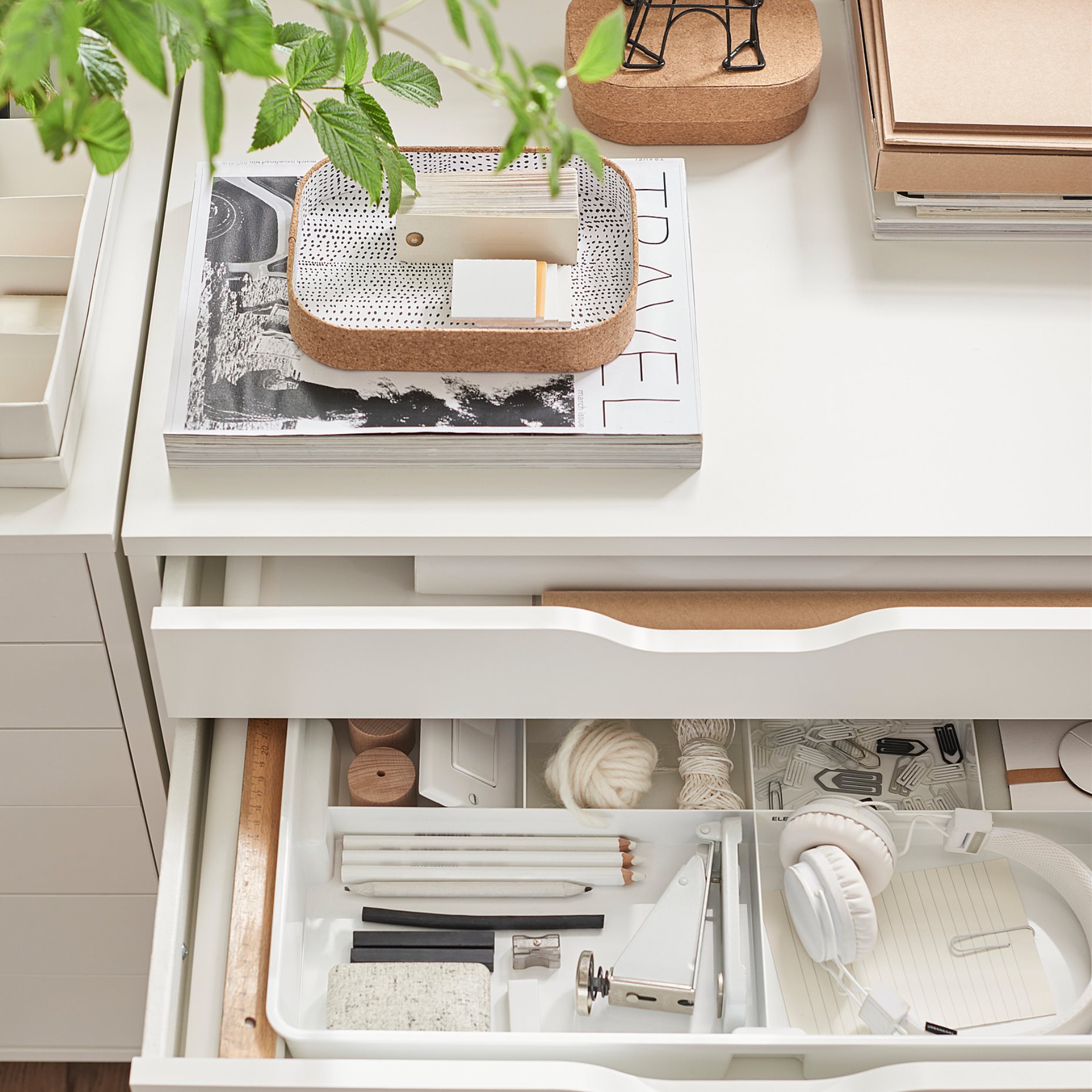 ALEX, συρταριέρα με ροδάκια, 67x66 cm, 804.854.23