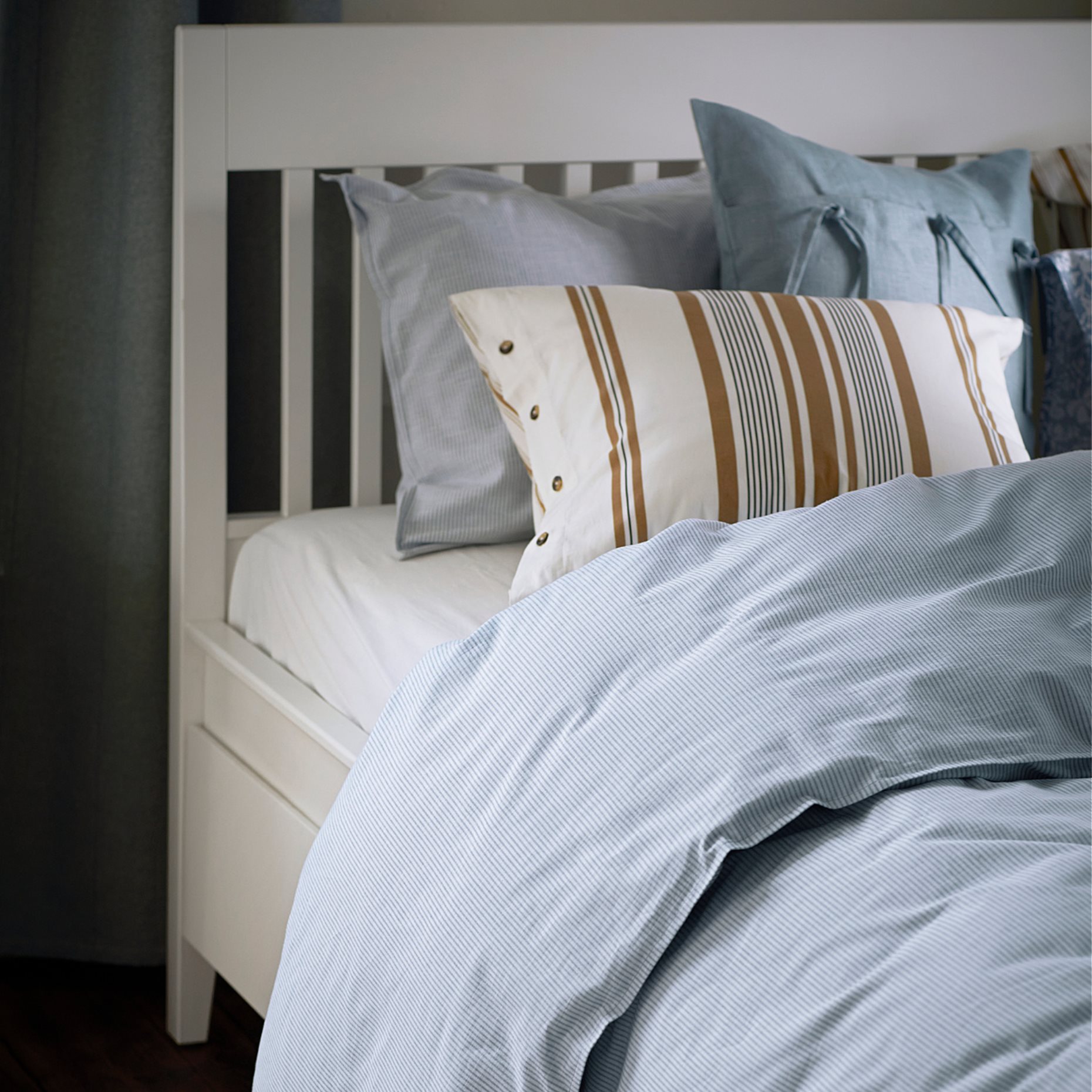 BERGPALM, duvet cover and 2 pillowcases/striped, 240x220/50x60 cm, 805.226.23