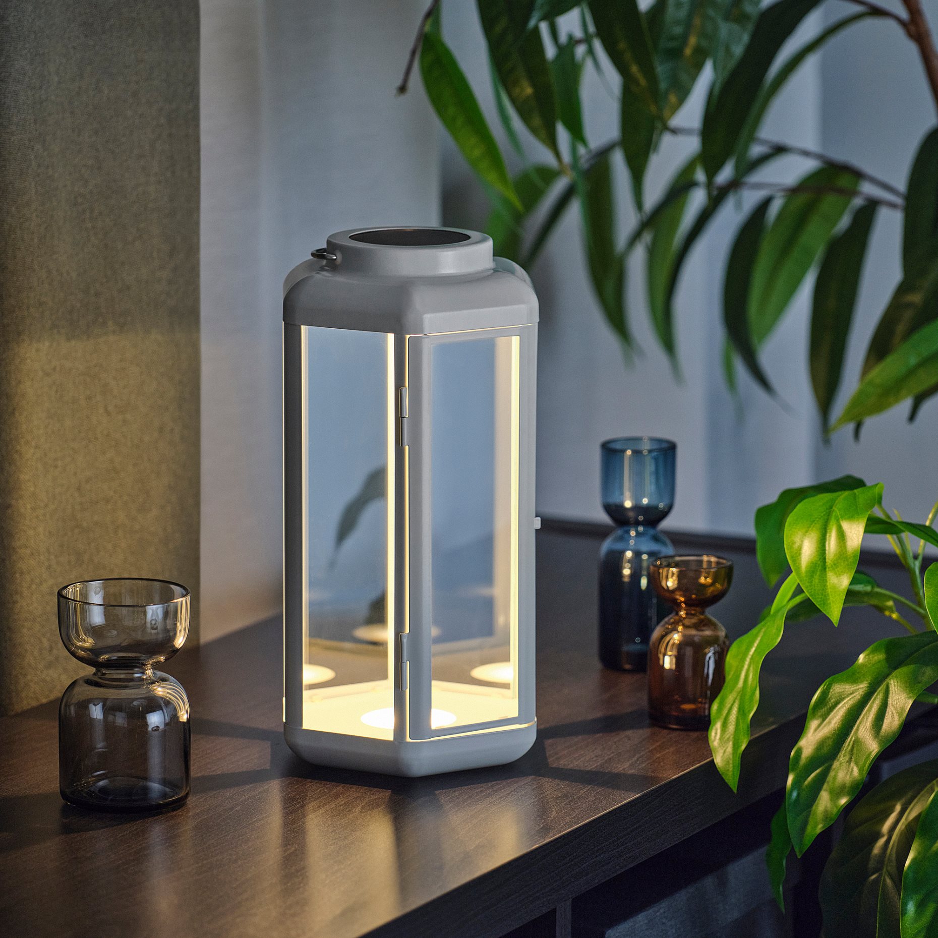 SOLVINDEN, solar-powered table lamp with built in LED light source, 28 cm, 805.935.40