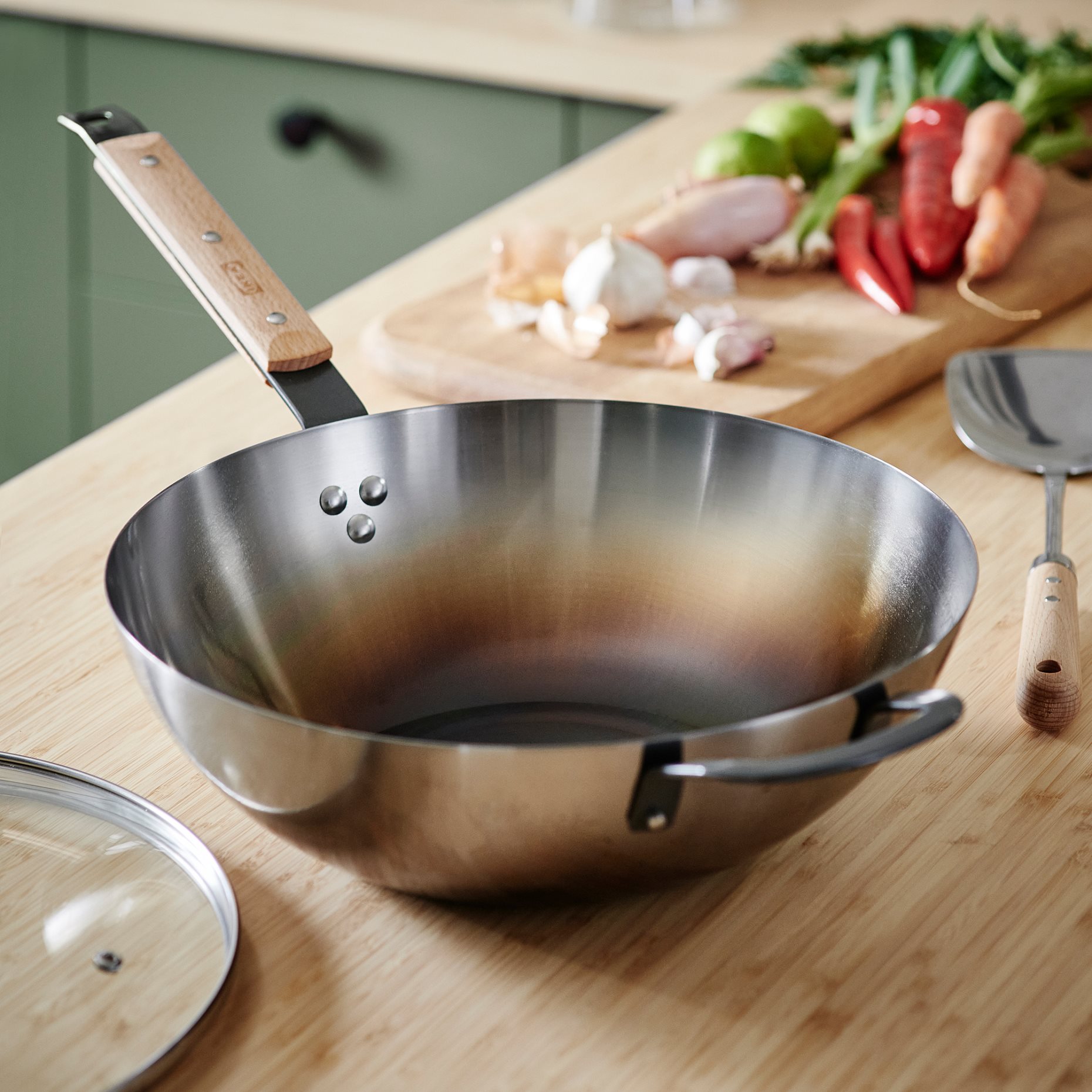 VARDAGEN, wok with lid, 32 cm, 806.048.45