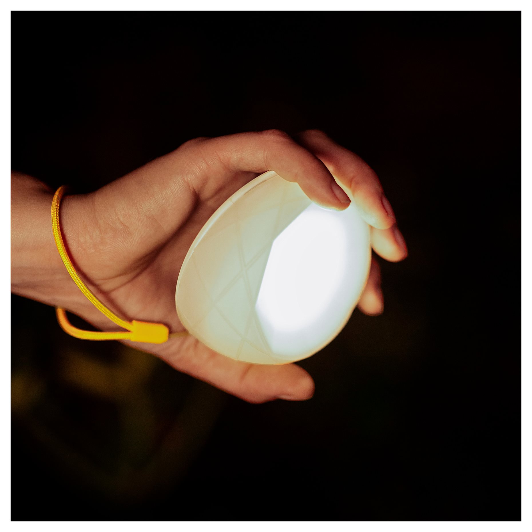 SAMMANLÄNKAD, solar-powered lighting with built-in LED light source, 905.150.85