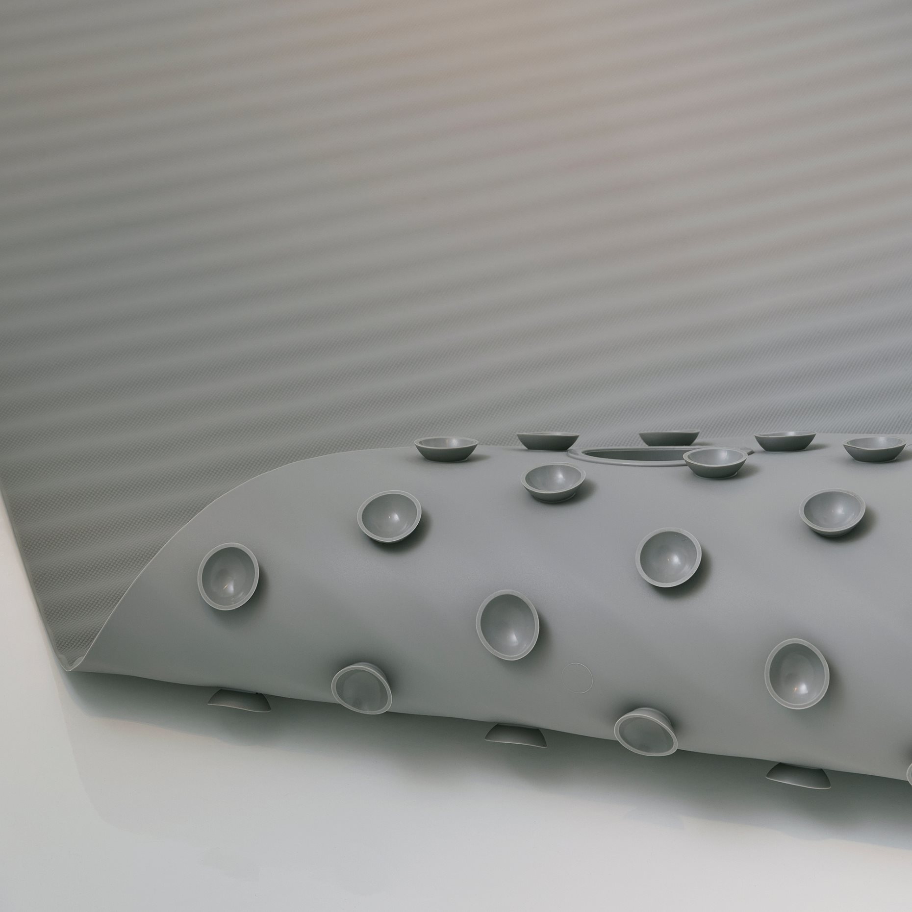 VALVATTNET, bathtub mat, 33x84 cm, 006.049.86