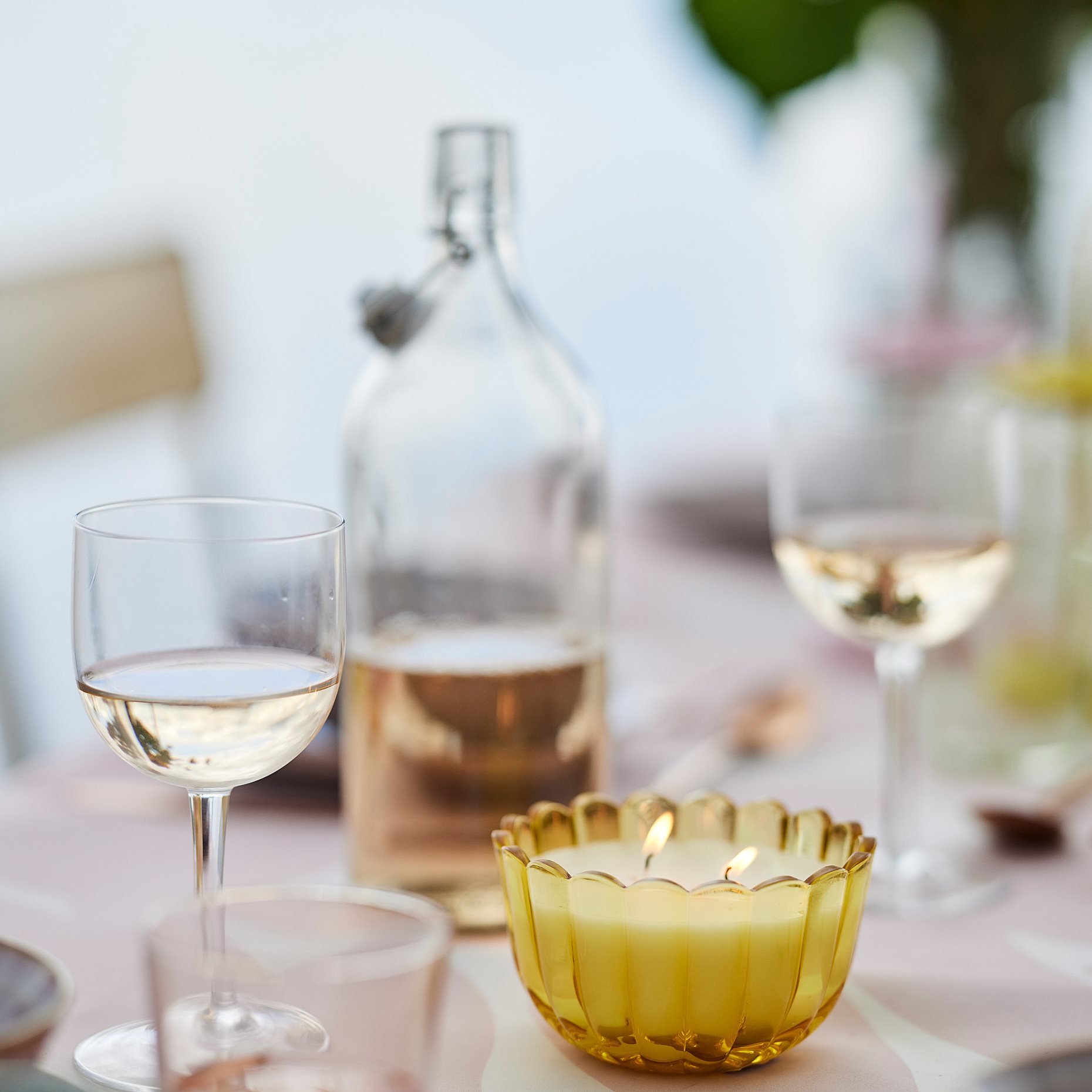 MORKULLA, scented candle in glass, 2 wicks/Citrus flower, 22 hr, 006.195.96