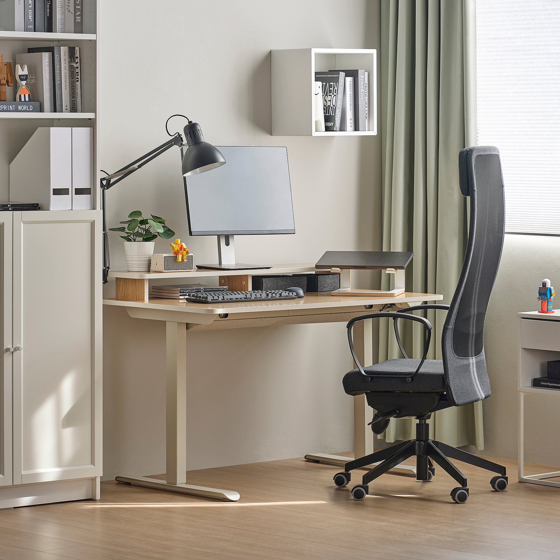 MARKUS, office chair, 57x49 cm, 105.888.01
