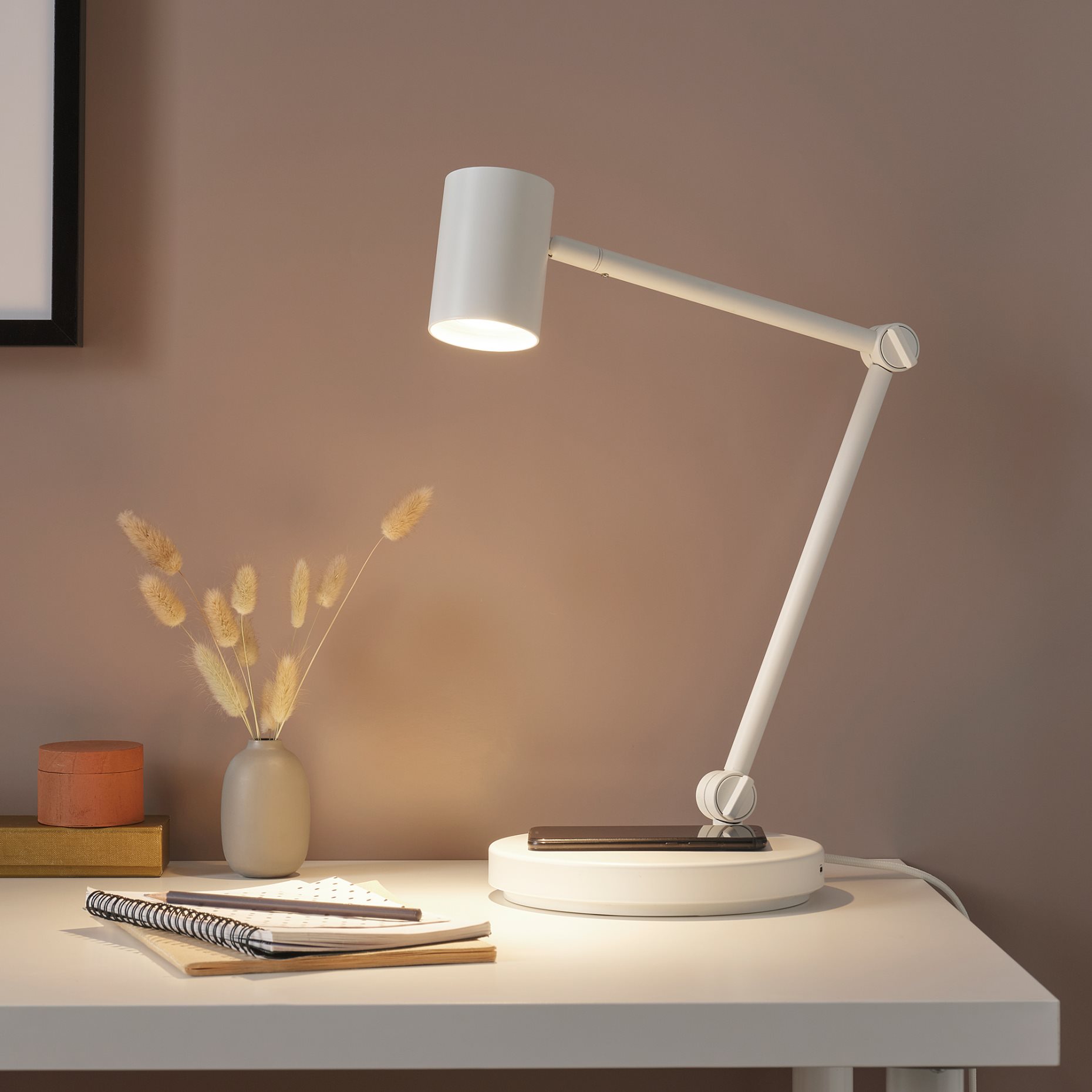 NYMÅNE, work lamp with wireless charging, 204.486.07