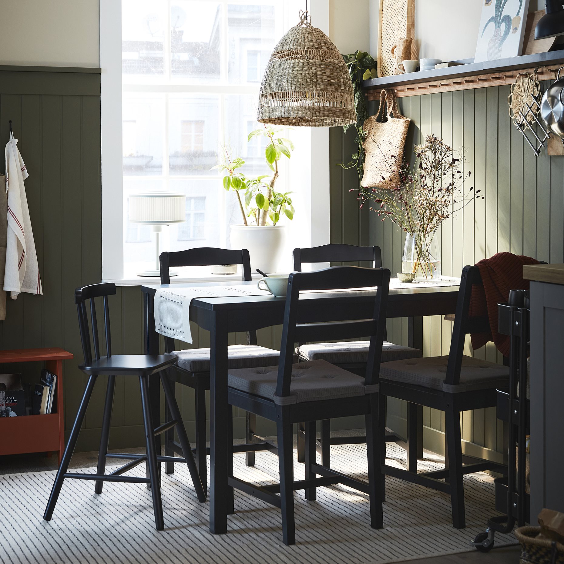 HÄGERNÄS, table and 4 chairs, 205.759.97