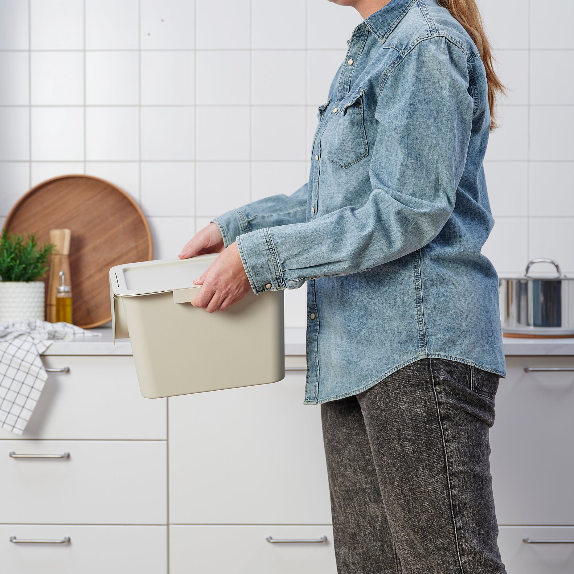 TRÖSKNING, bin with lid, 12 l, 206.101.75