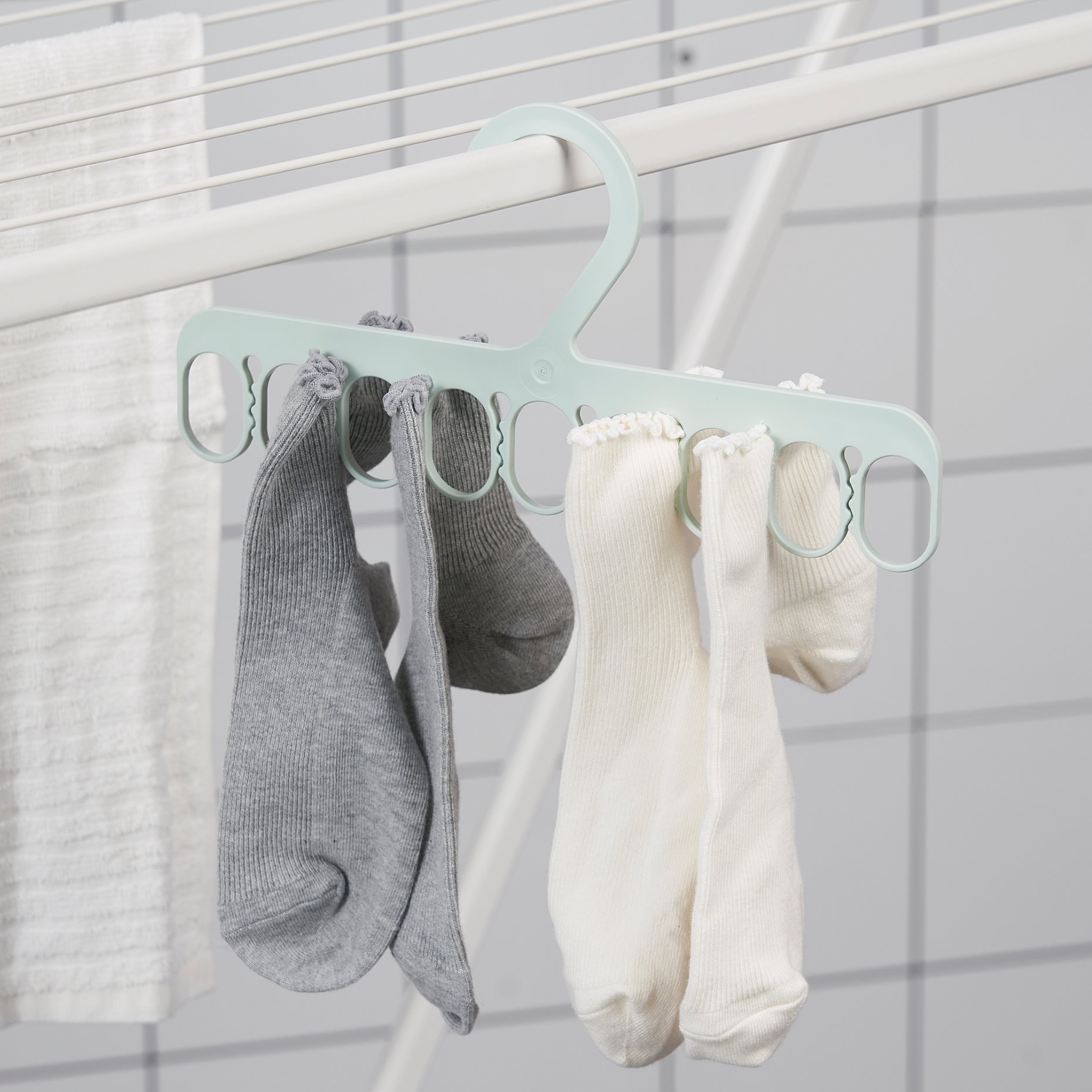SLIBB, hanger with 8 grip clips, 305.677.27