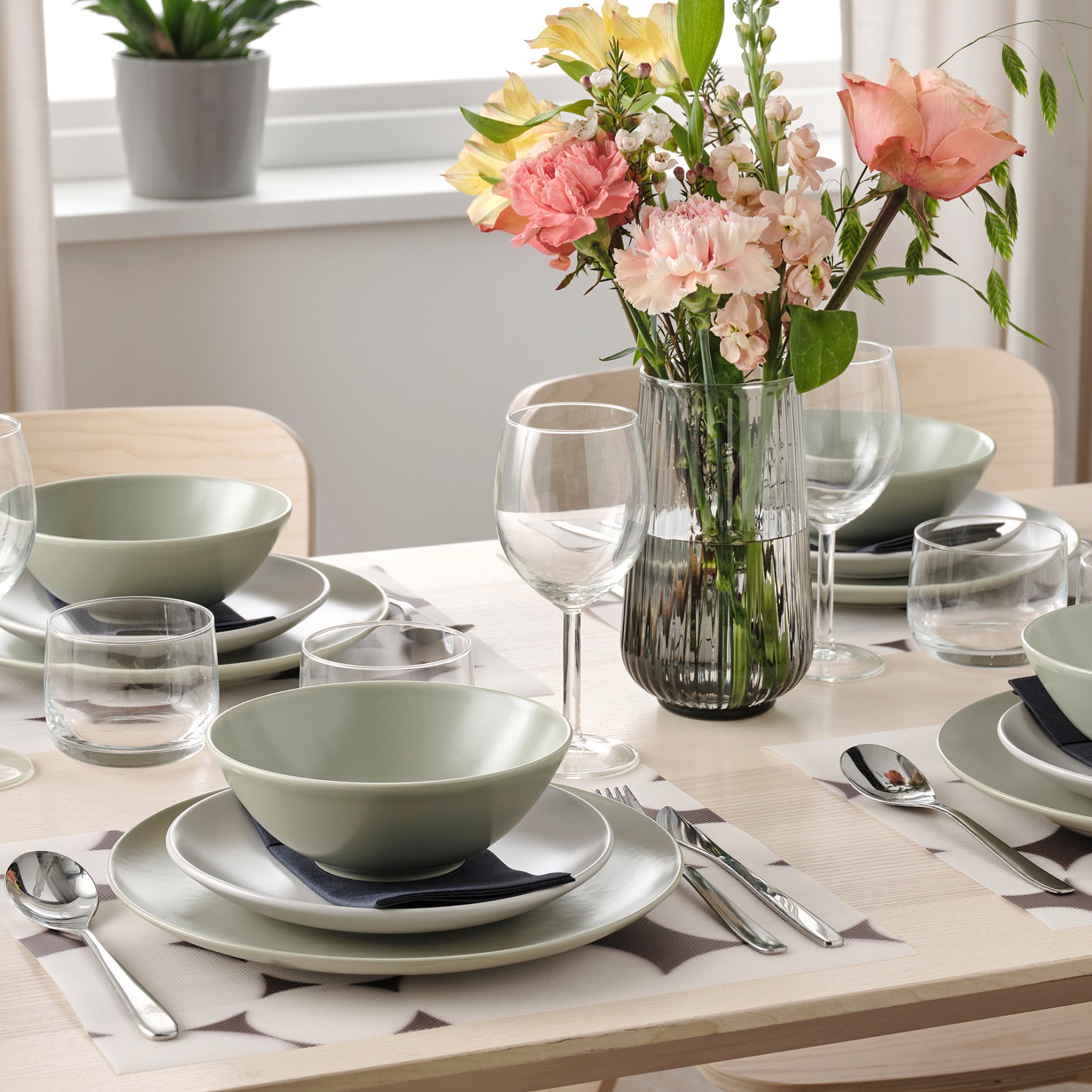 VÅRKLYNNE, place mat patterned, 36x29 cm, 505.608.57