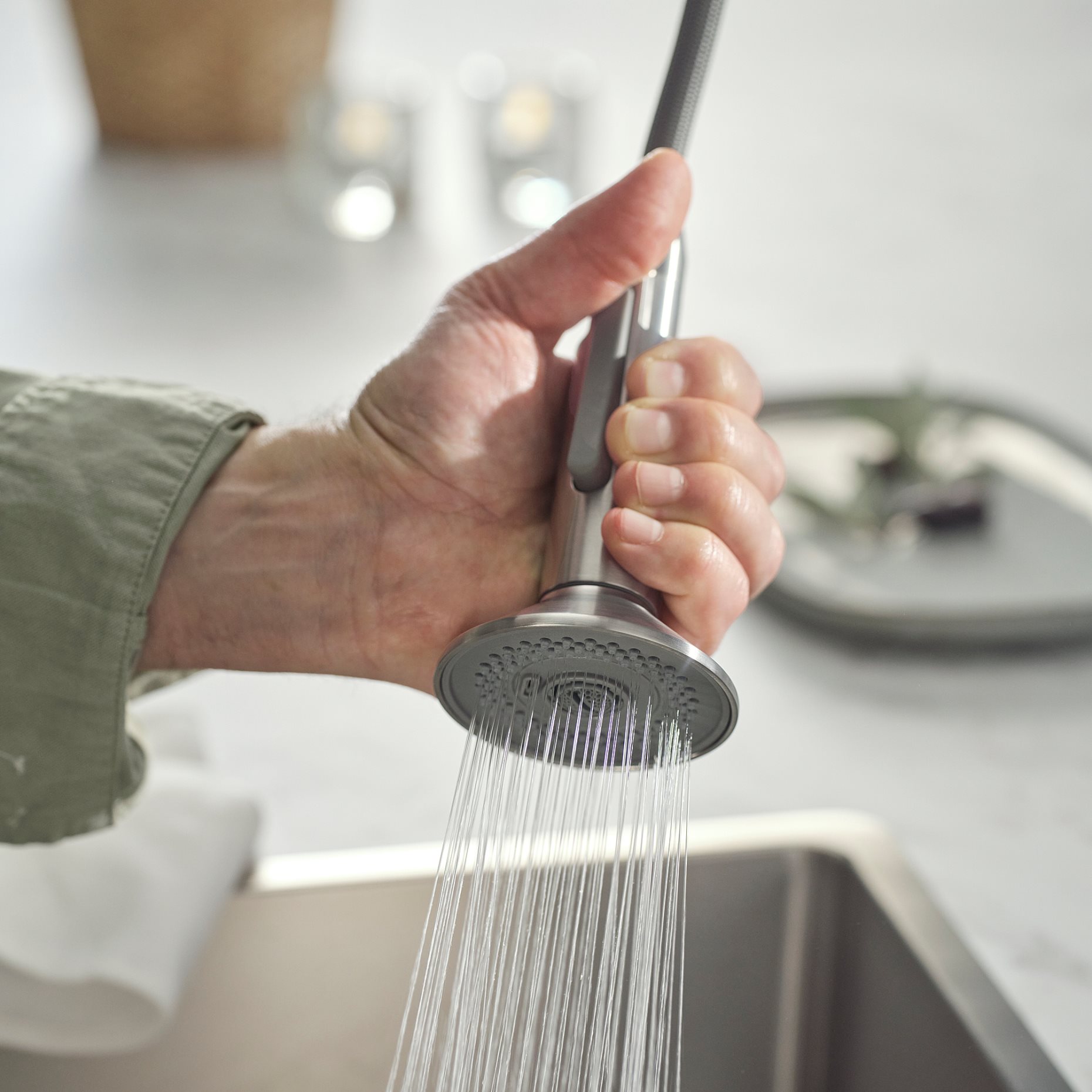 MAJSJÖN, μπαταρία κουζίνας με επεκτεινόμενο ντους, 506.019.14