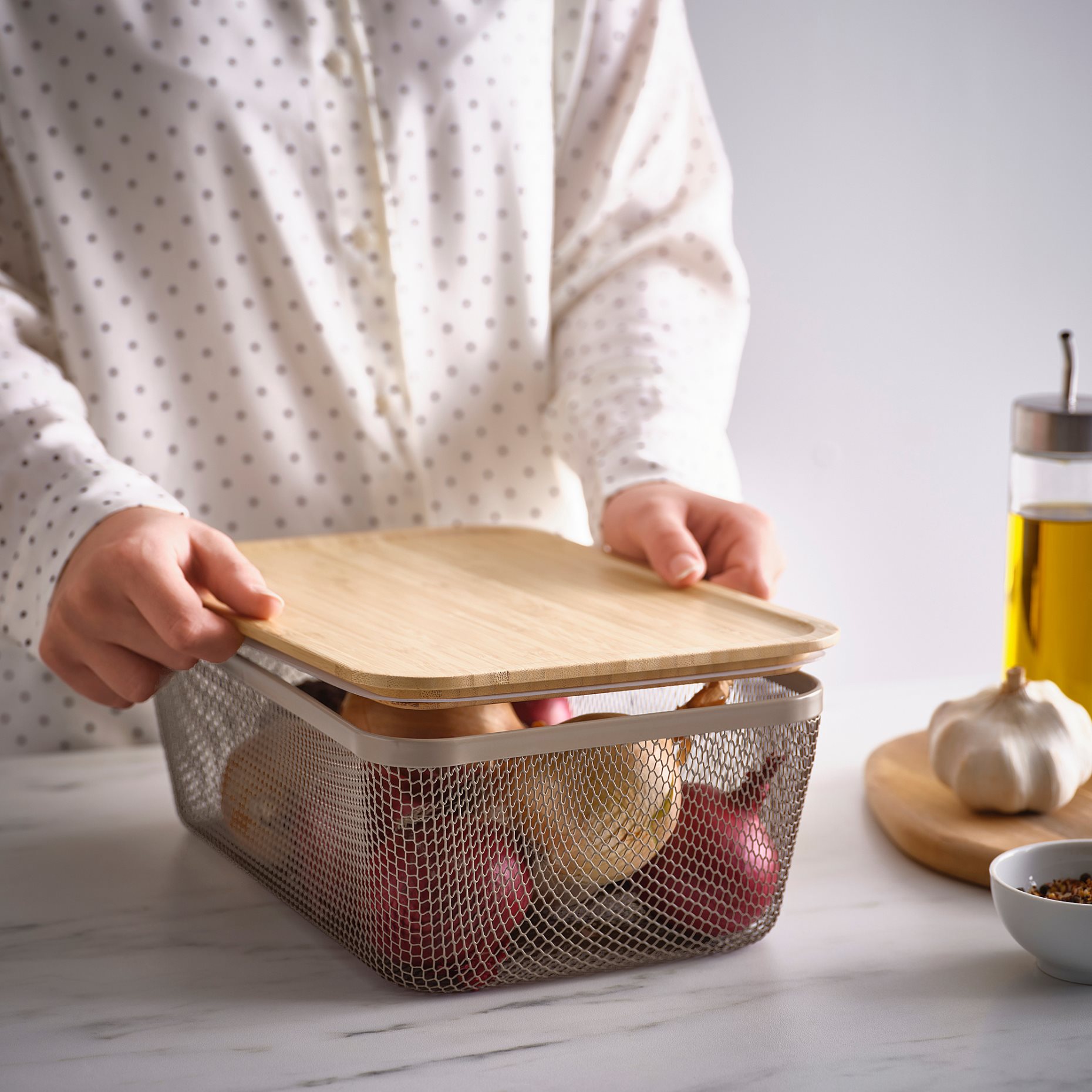 IKEA 365+, rectangular metal food storage basket with lid, 32x21x13 cm, 595.815.01