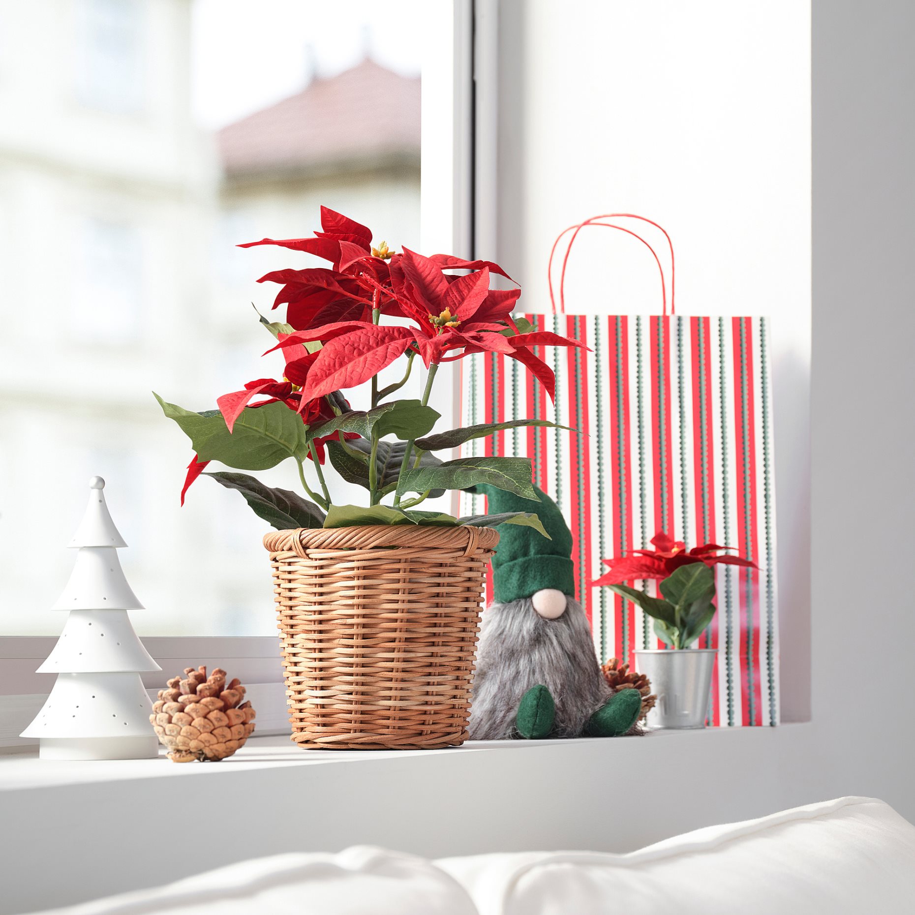 VINTERFINT, artificial potted plant/in/outdoor Poinsettia, 12 cm, 605.621.39