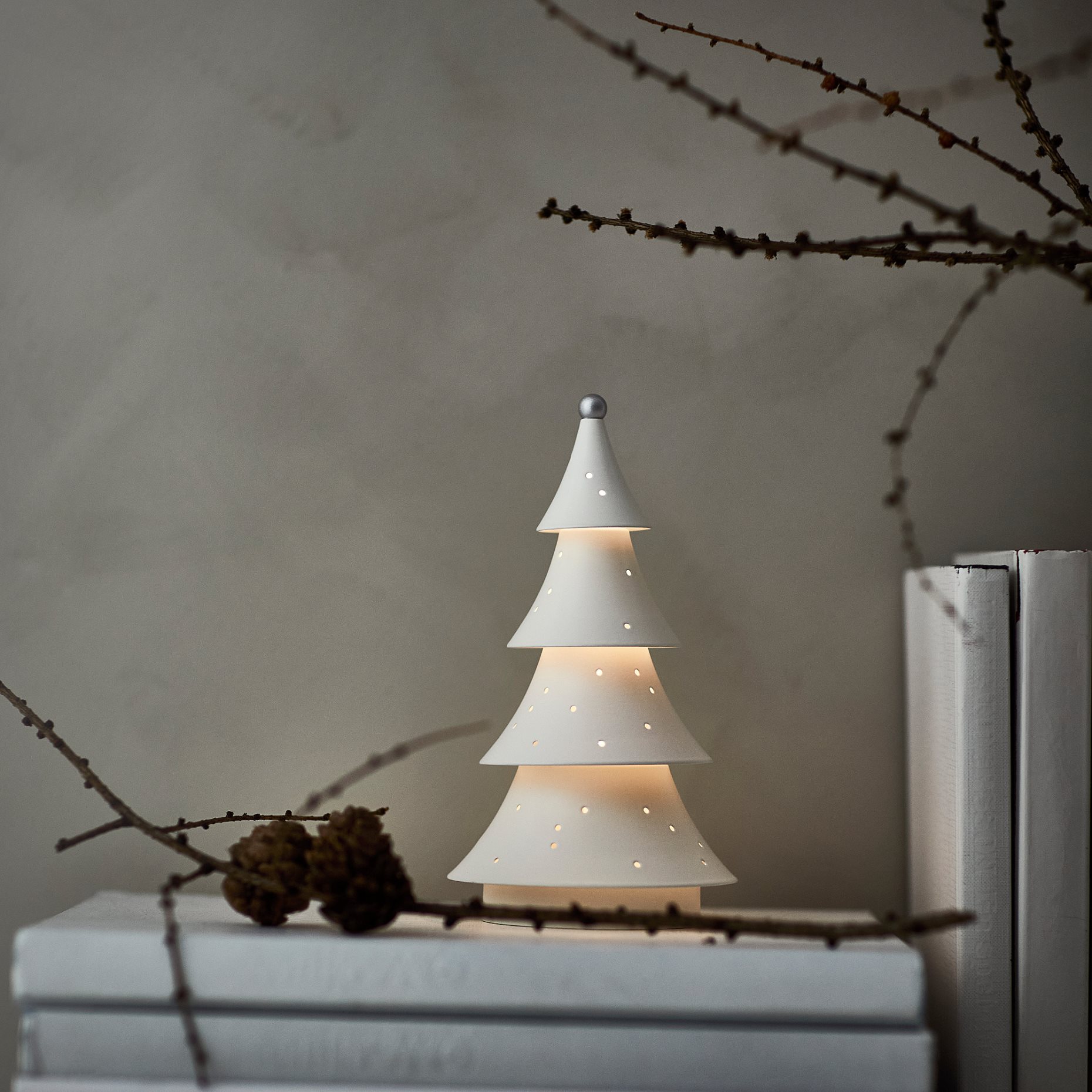 STRÅLA, decorative table lamp with built in LED light source,tree/battery-operated, 18 cm, 606.065.34