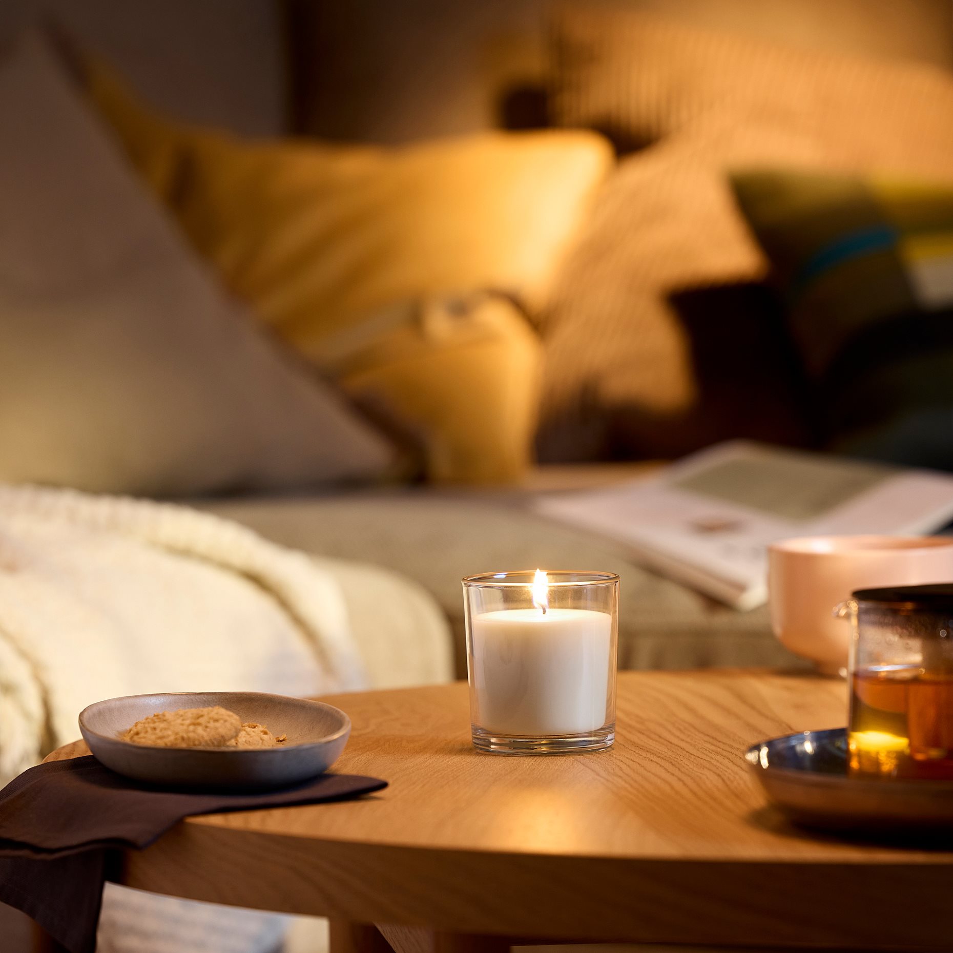 LOTSFÅGEL, scented candle in glass/Vanilla, 40 hr, 706.083.68