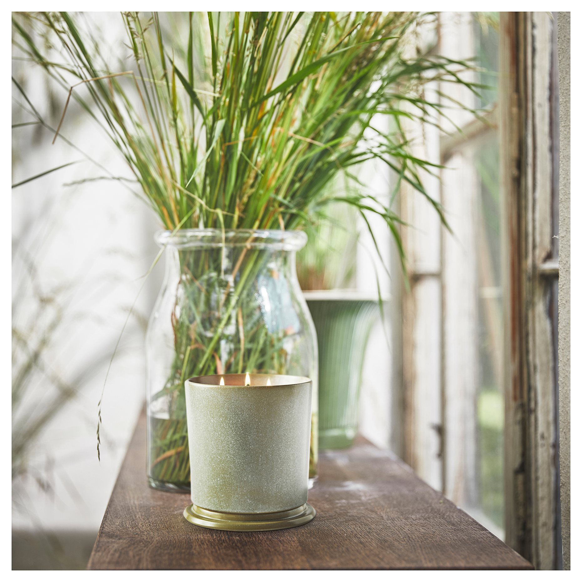 HEDERSAM, scented candle in ceramic jar with lid/Fresh grass, 60 hr, 805.024.51