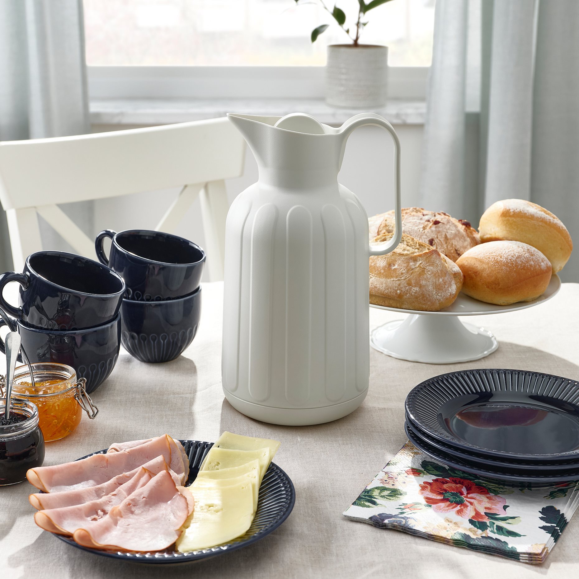 TAGGÖGA, vacuum flask, 1.6 l, 905.413.53