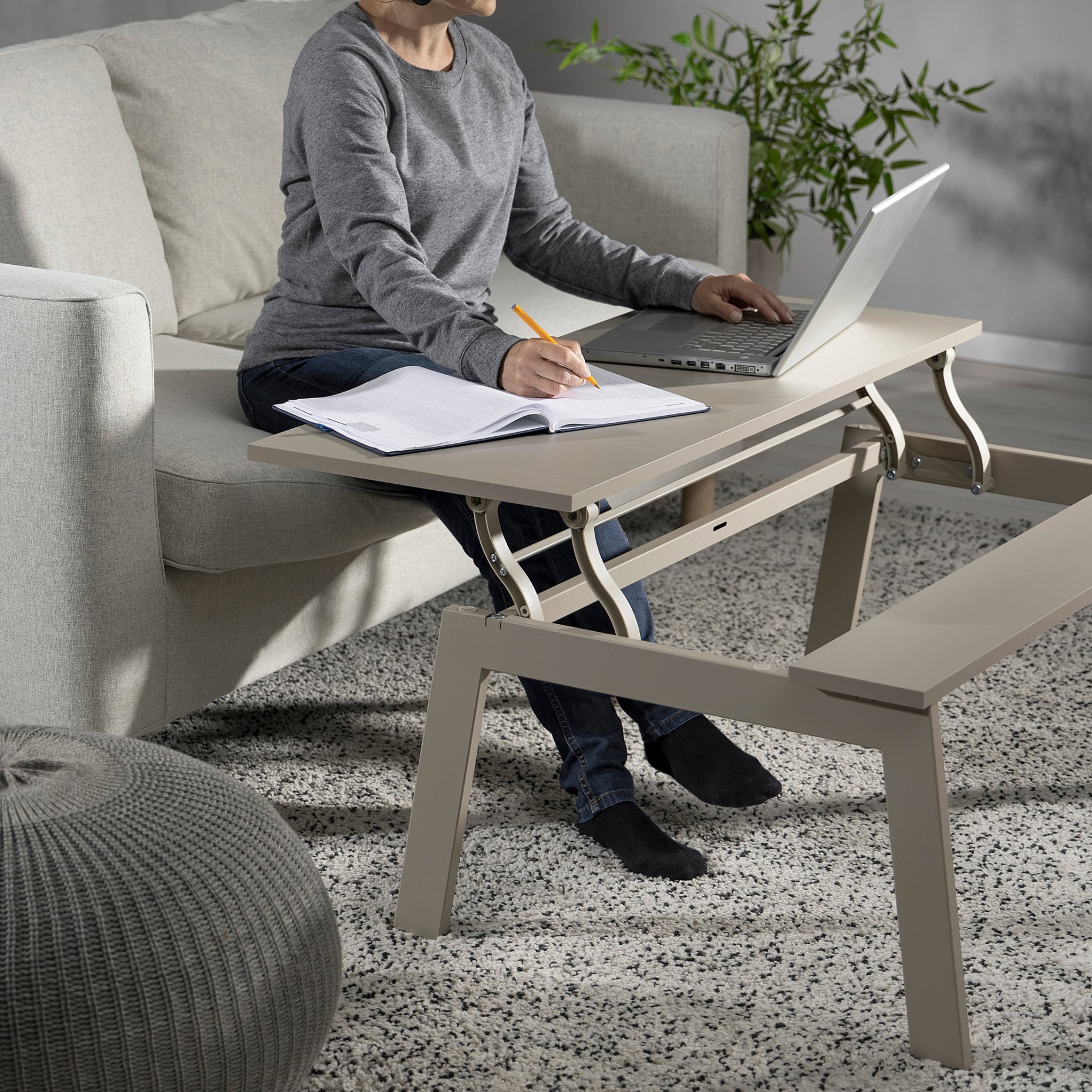 LJUNGSBRO, coffee table/adjustable, 104x70 cm, 005.610.34