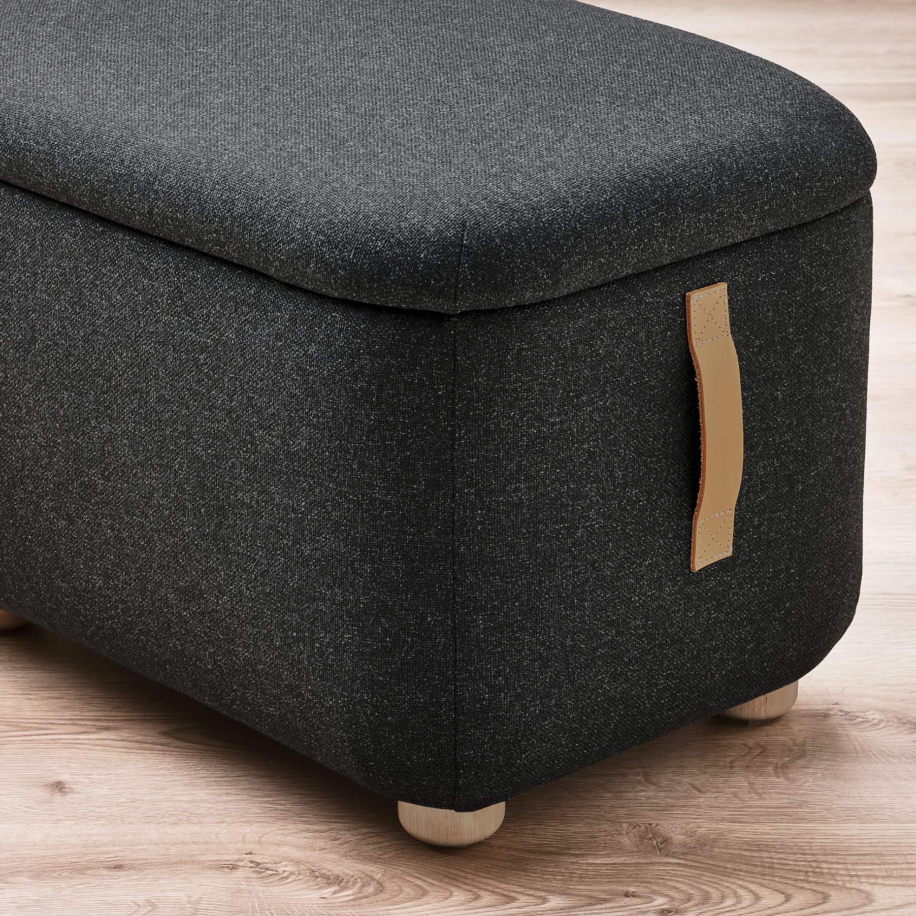 OSKARSHAMN, wing chair with footstool, 094.853.33