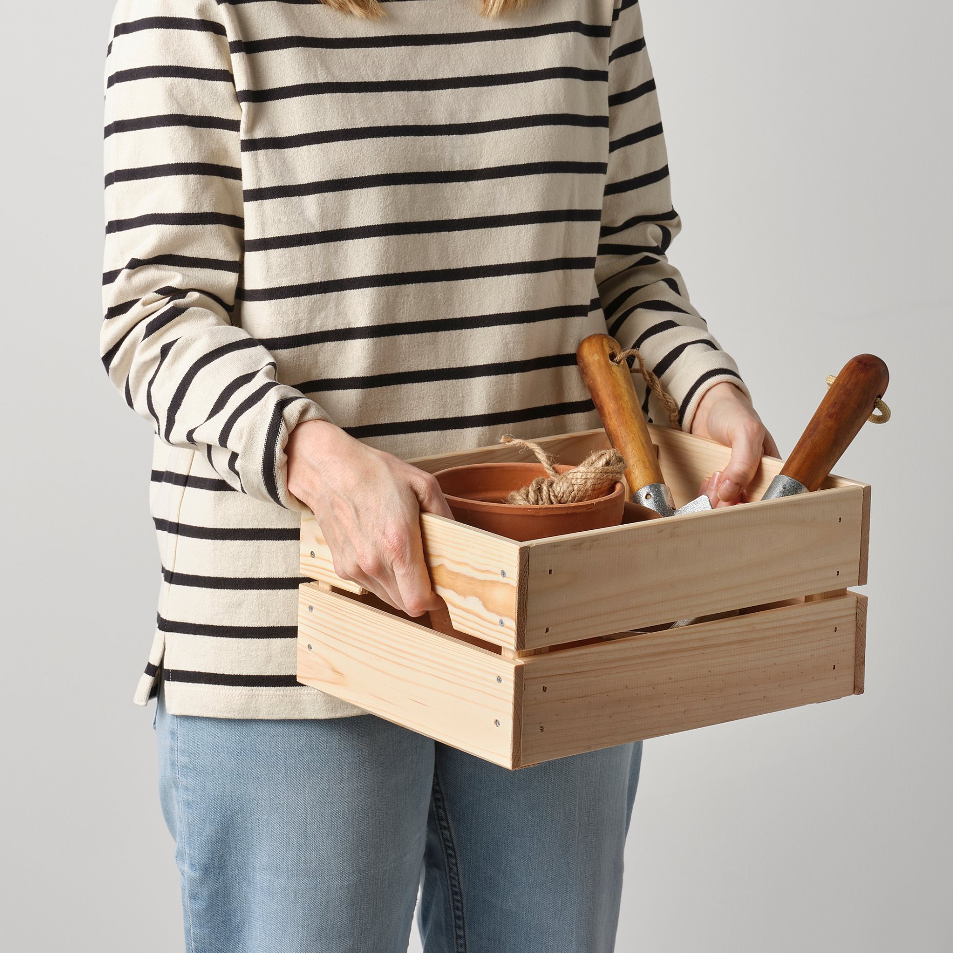 KNAGGLIG, box, 102.923.57