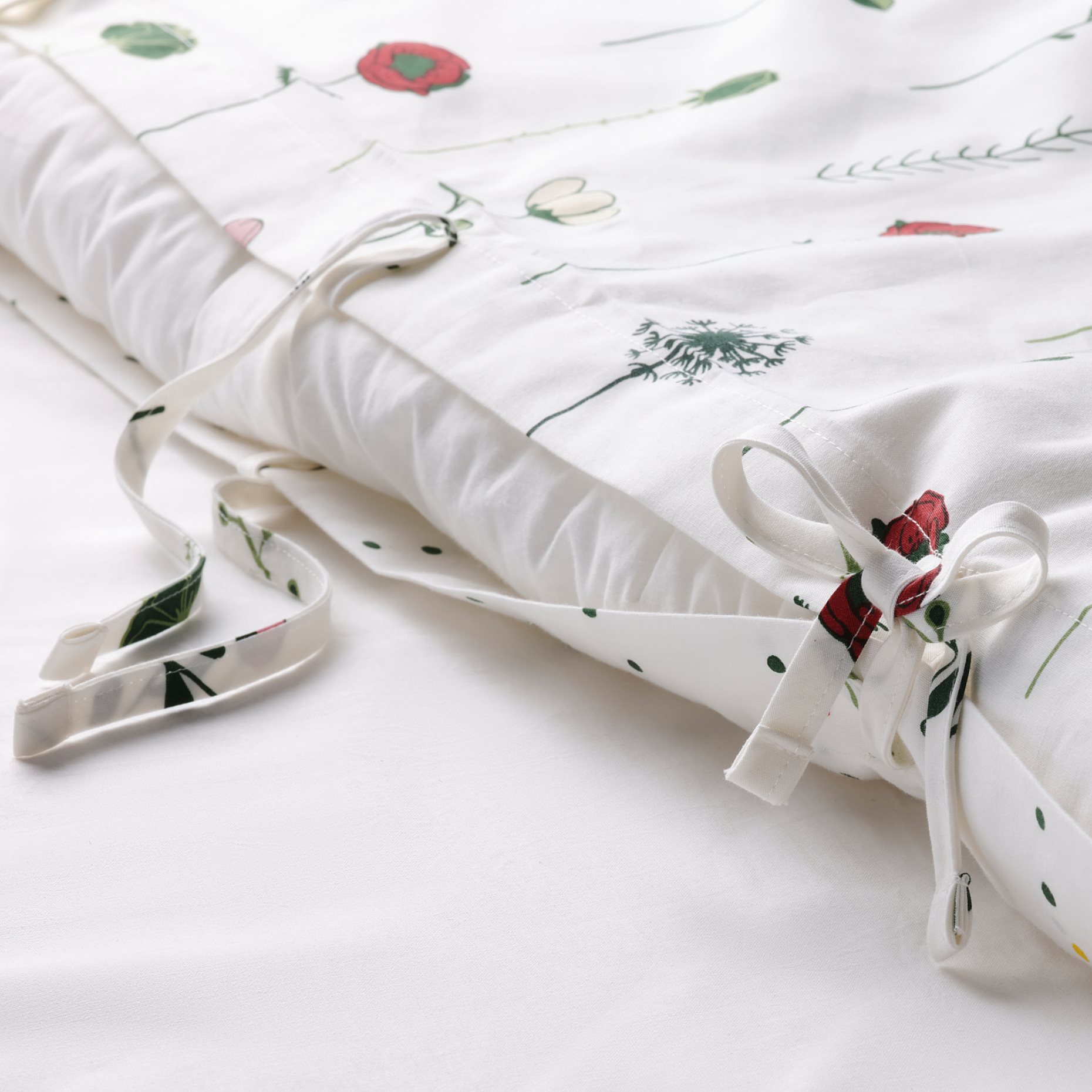 NATTSLÄNDA, duvet cover and pillowcase/floral pattern, 150x200/50x60 cm, 205.080.12