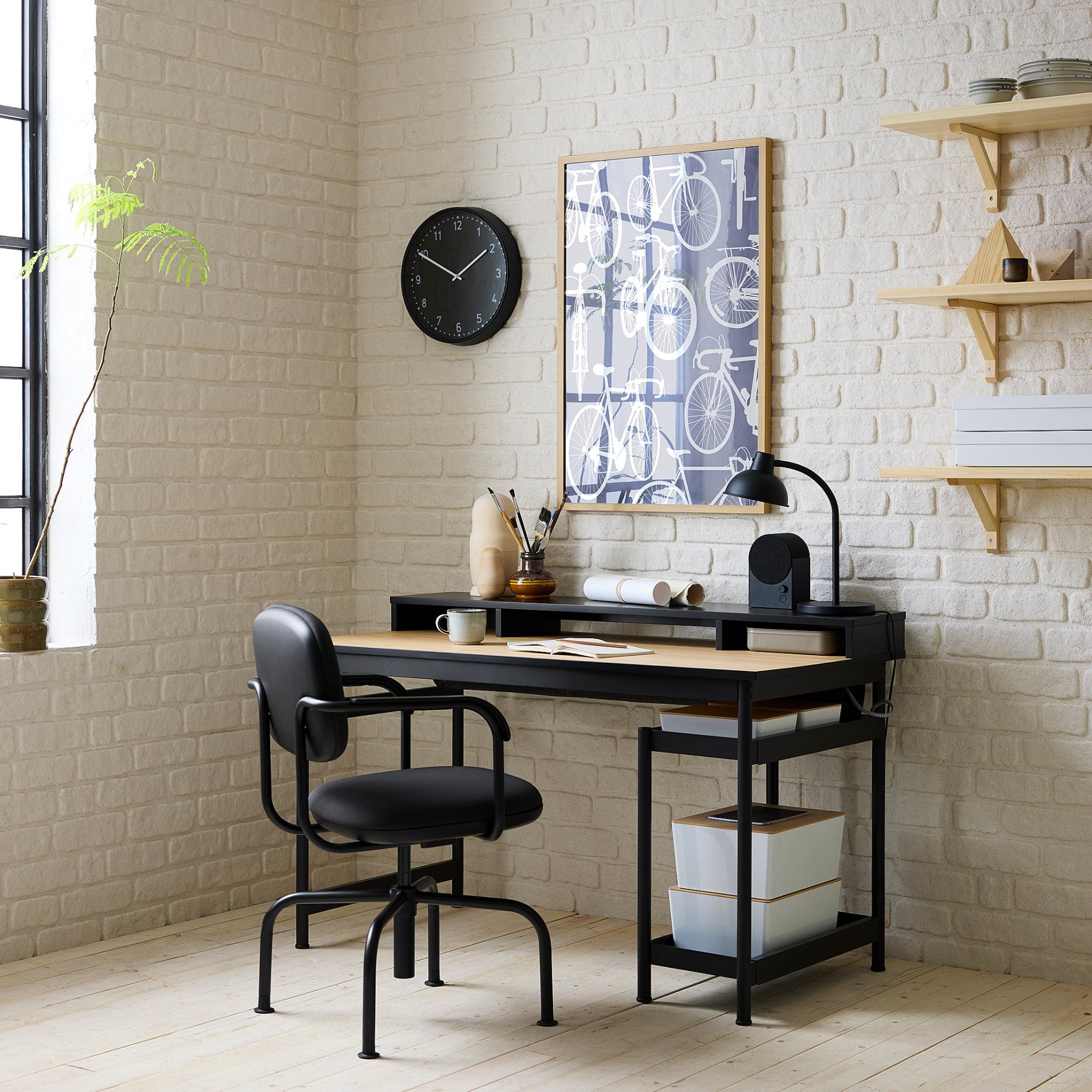 MULLSJÖ, desk, 135x70 cm, 305.532.40