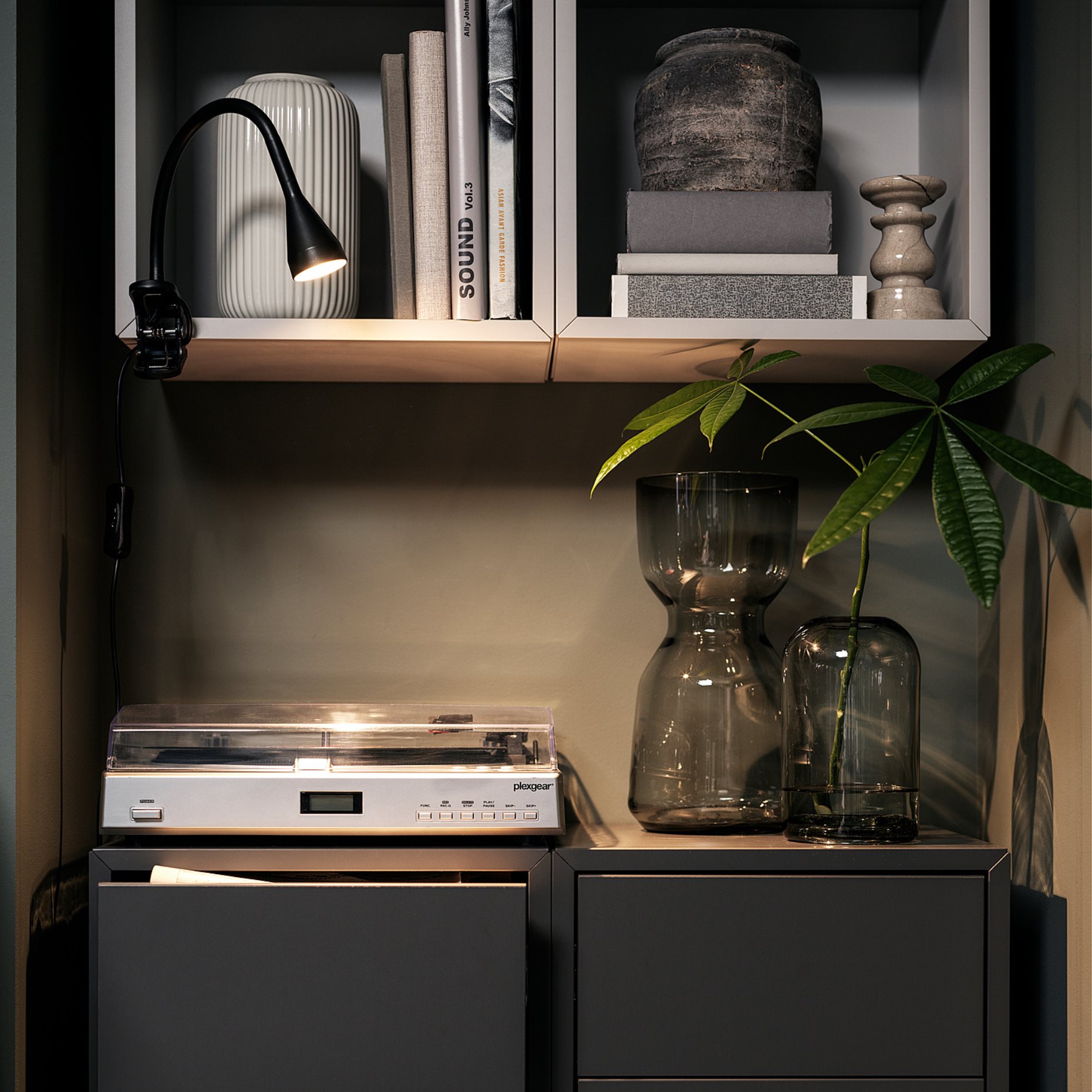 EKET, επίτοιχο ντουλάπι με 2 συρτάρια, 393.293.84