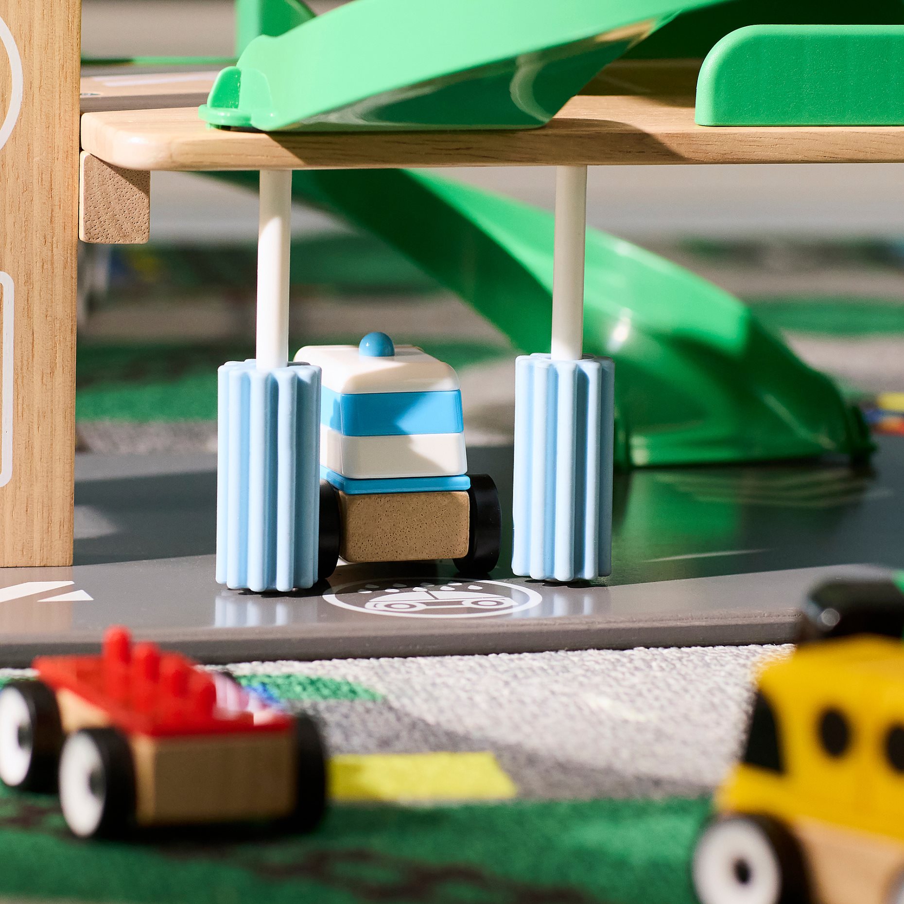 LILLABO, 4-piece vehicle set/sports car/school bus/recycling truck/police car, 505.893.61