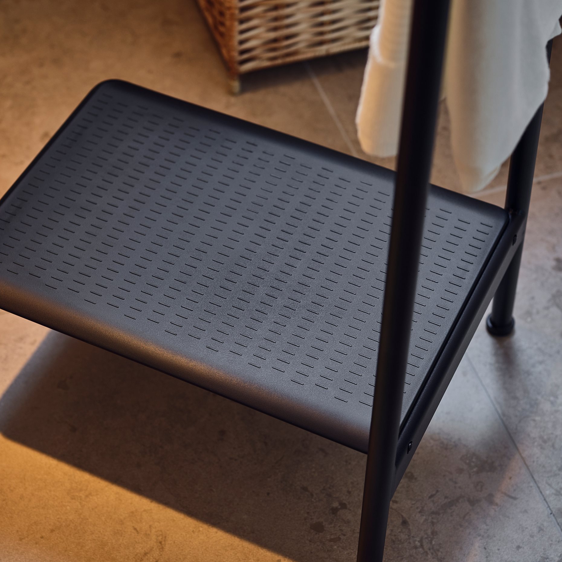 BÄSINGEN, step stool with handrail, 505.957.48